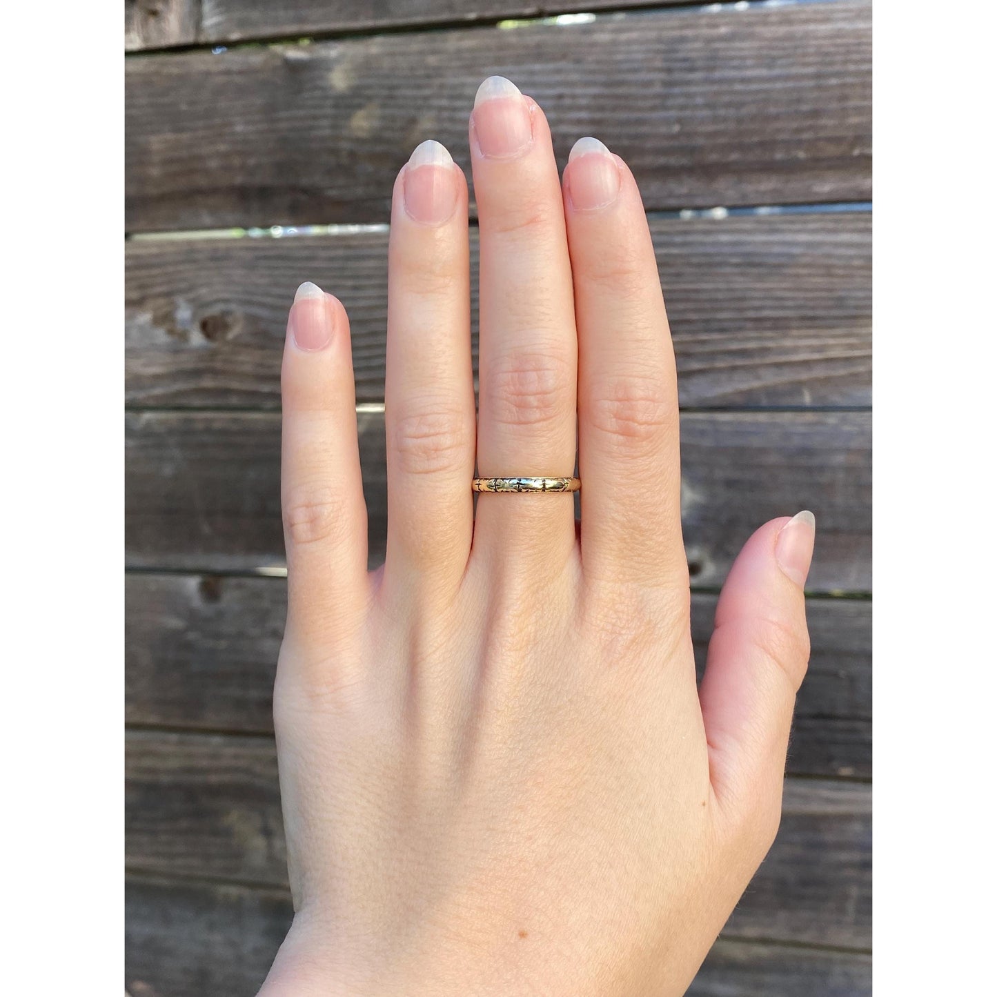 Vintage Solid 14k Yellow Gold Designed Ring Band - Size 6.75