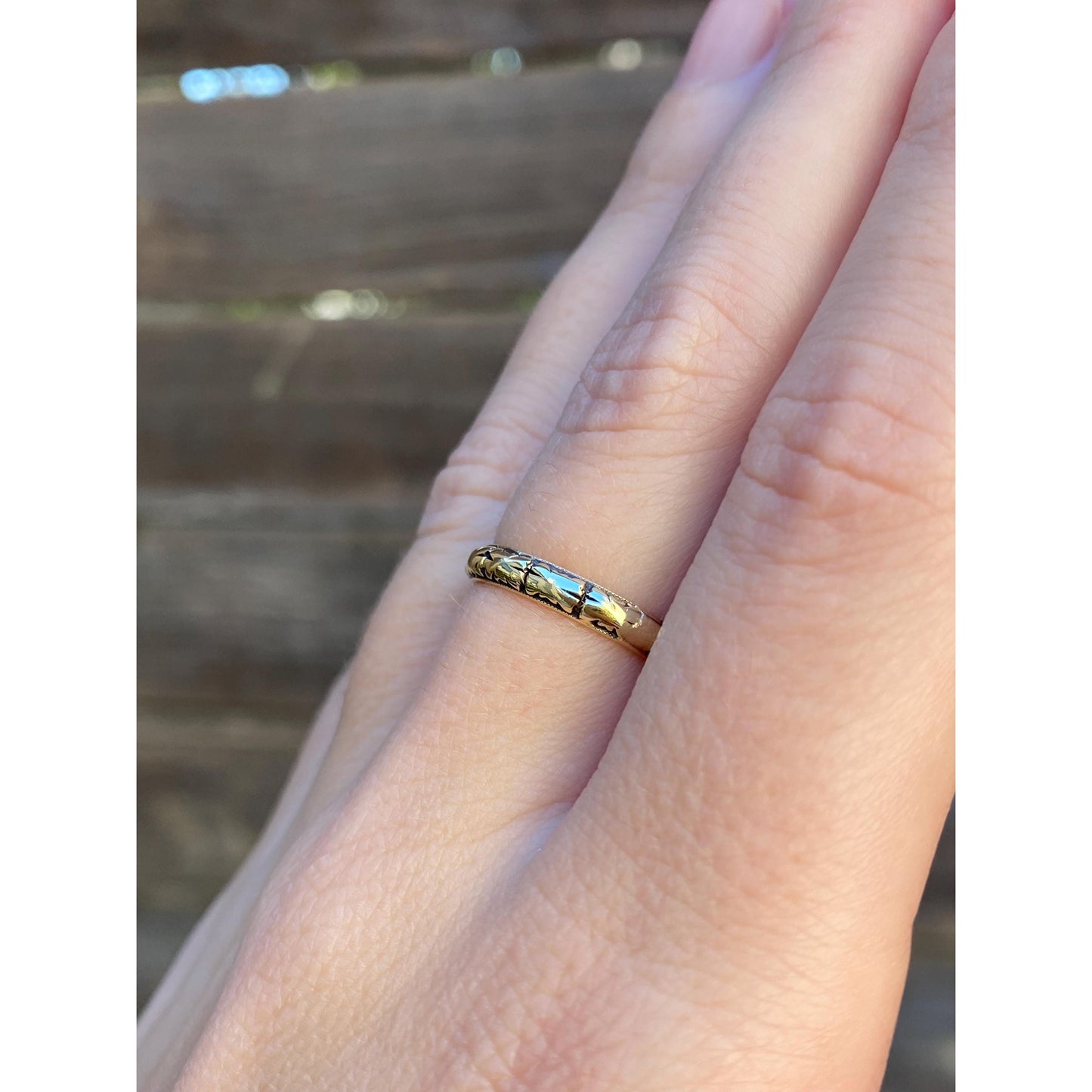 Vintage Solid 14k Yellow Gold Designed Ring Band - Size 6.75