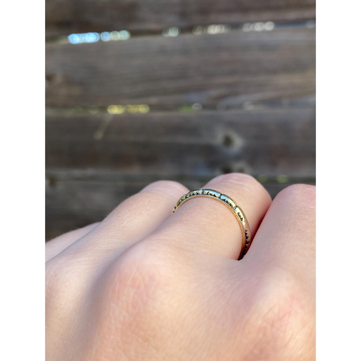 Vintage Solid 14k Yellow Gold Designed Ring Band - Size 6.75