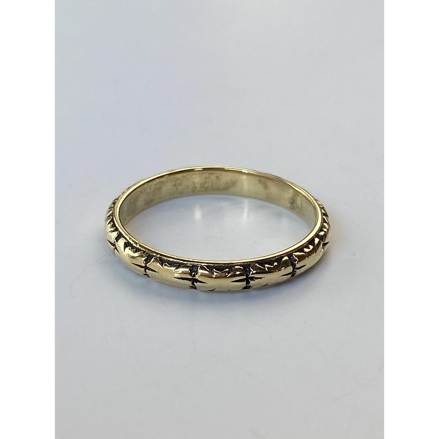Vintage Solid 14k Yellow Gold Designed Ring Band - Size 6.75
