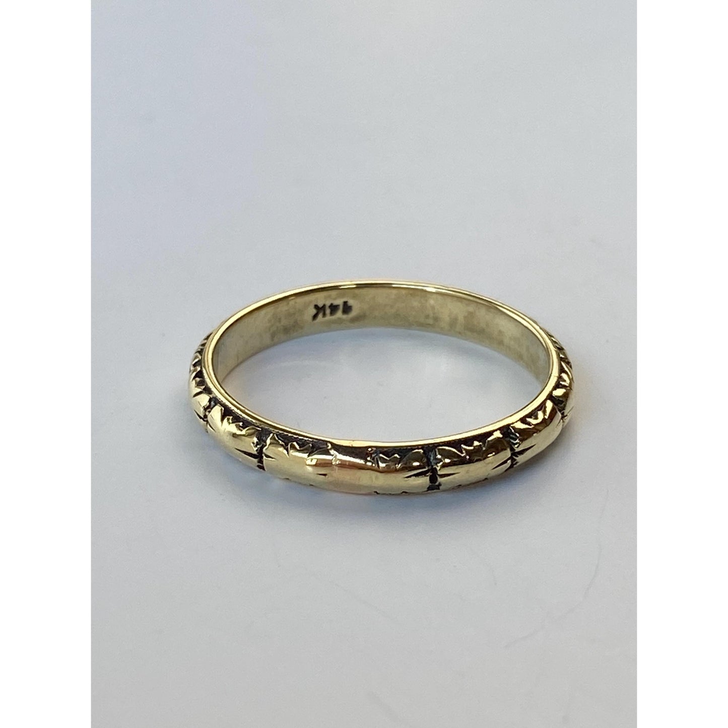 Vintage Solid 14k Yellow Gold Designed Ring Band - Size 6.75