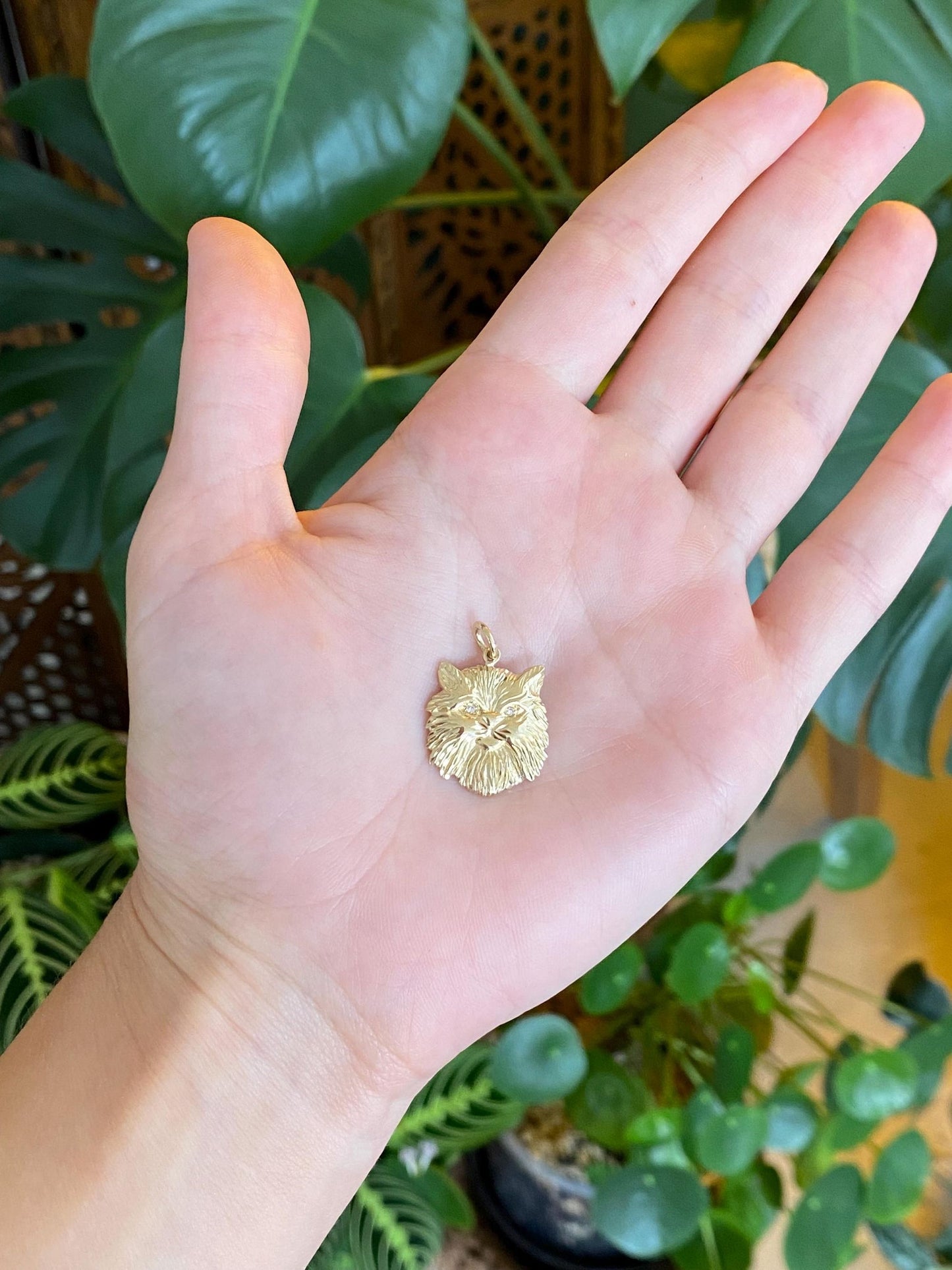 Vintage Solid 14k Yellow Gold Clear Sapphire Eyes Cat Charm