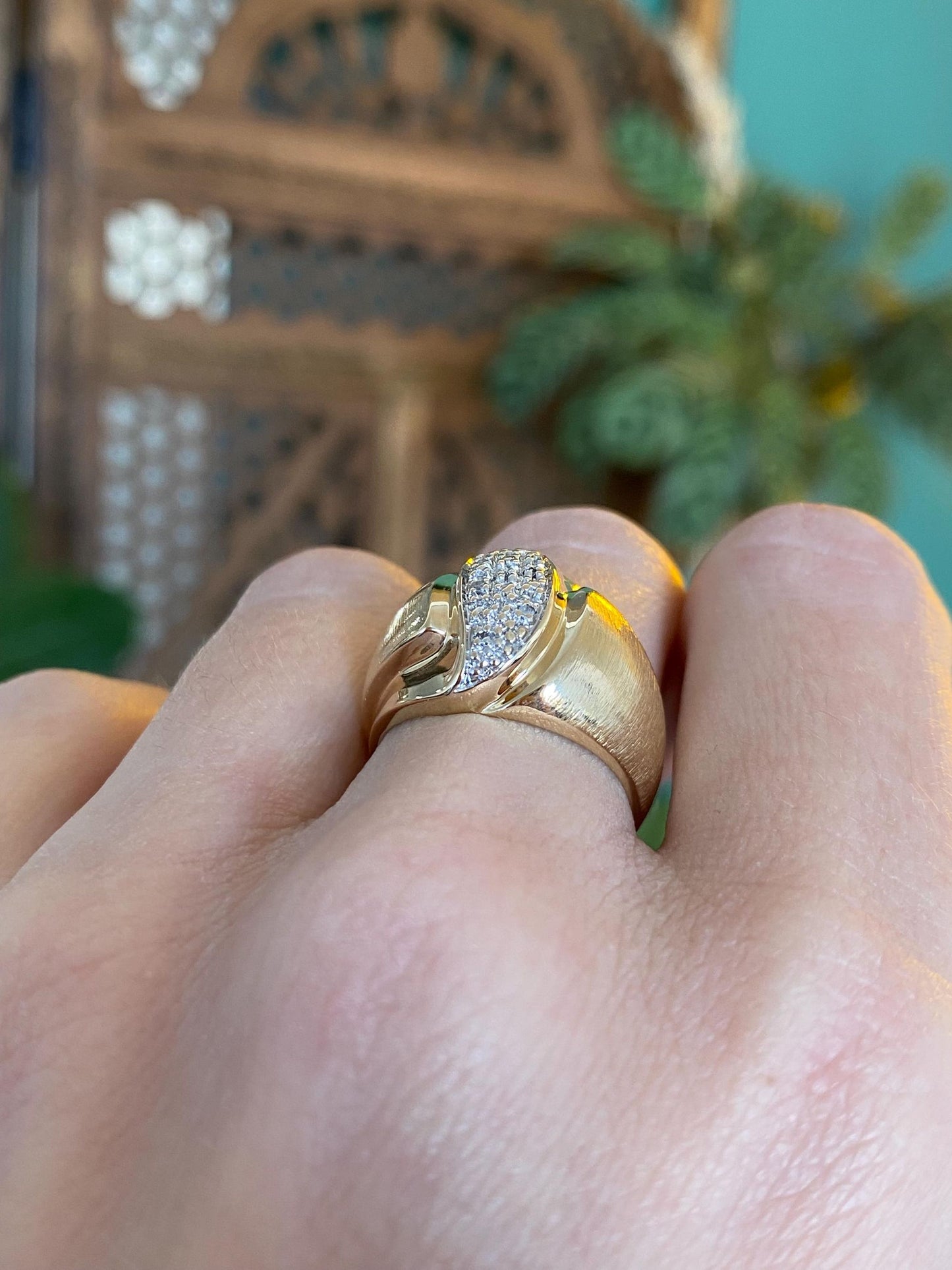 Vintage Solid 14k White & Yellow Gold Diamond Ring Band - Size 6