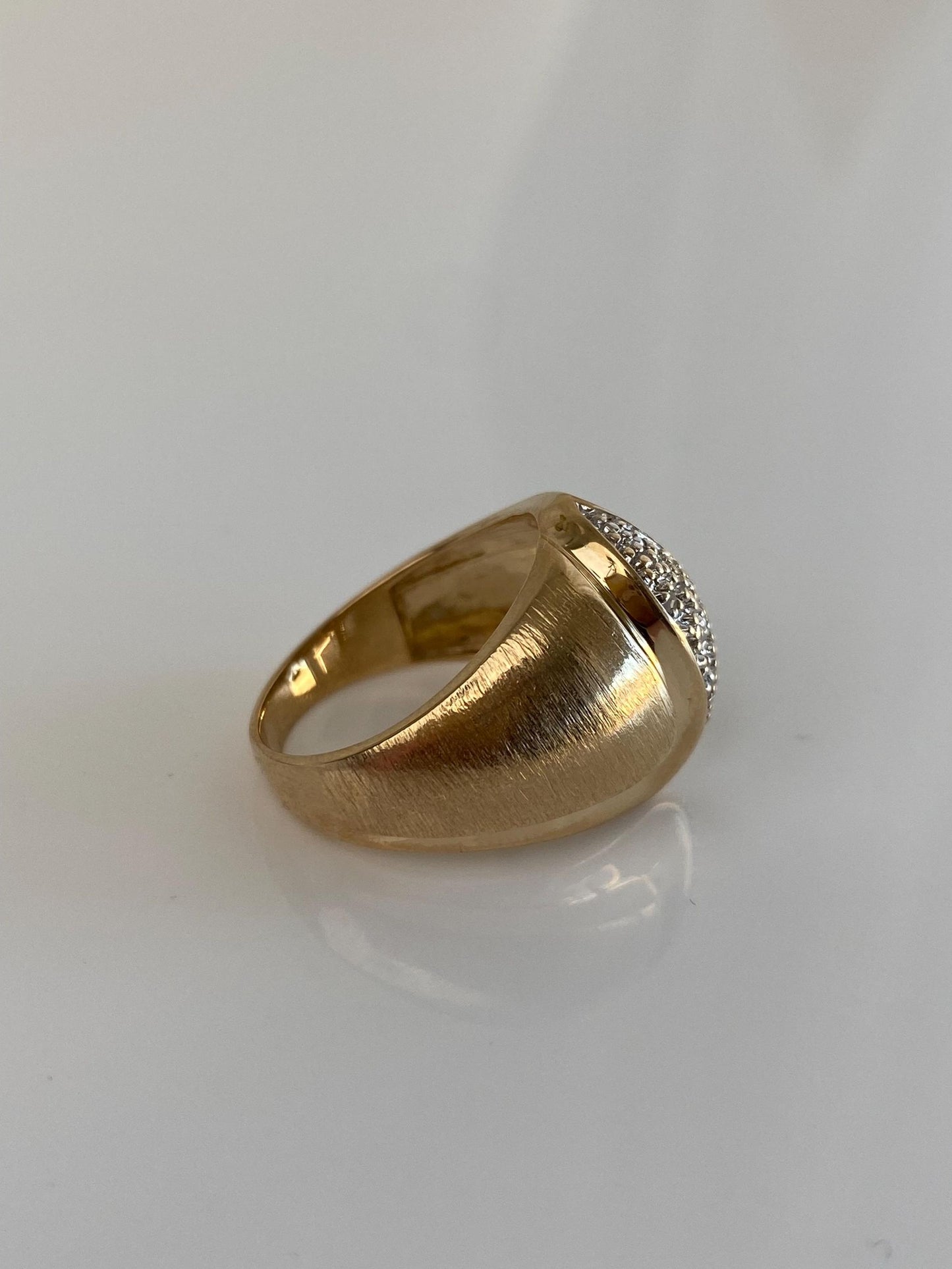 Vintage Solid 14k White & Yellow Gold Diamond Ring Band - Size 6