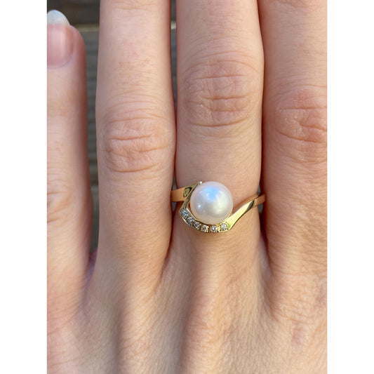 Vintage Solid 14k Yellow Gold Pearl Diamond Ring - Size 5.75