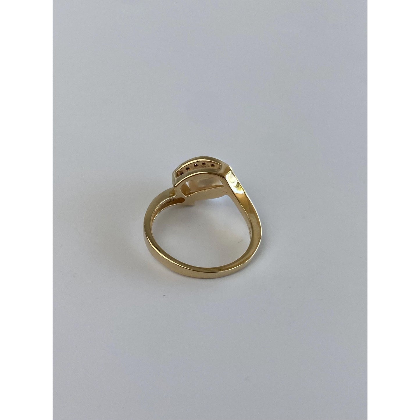 Vintage Solid 14k Yellow Gold Pearl Diamond Ring - Size 5.75