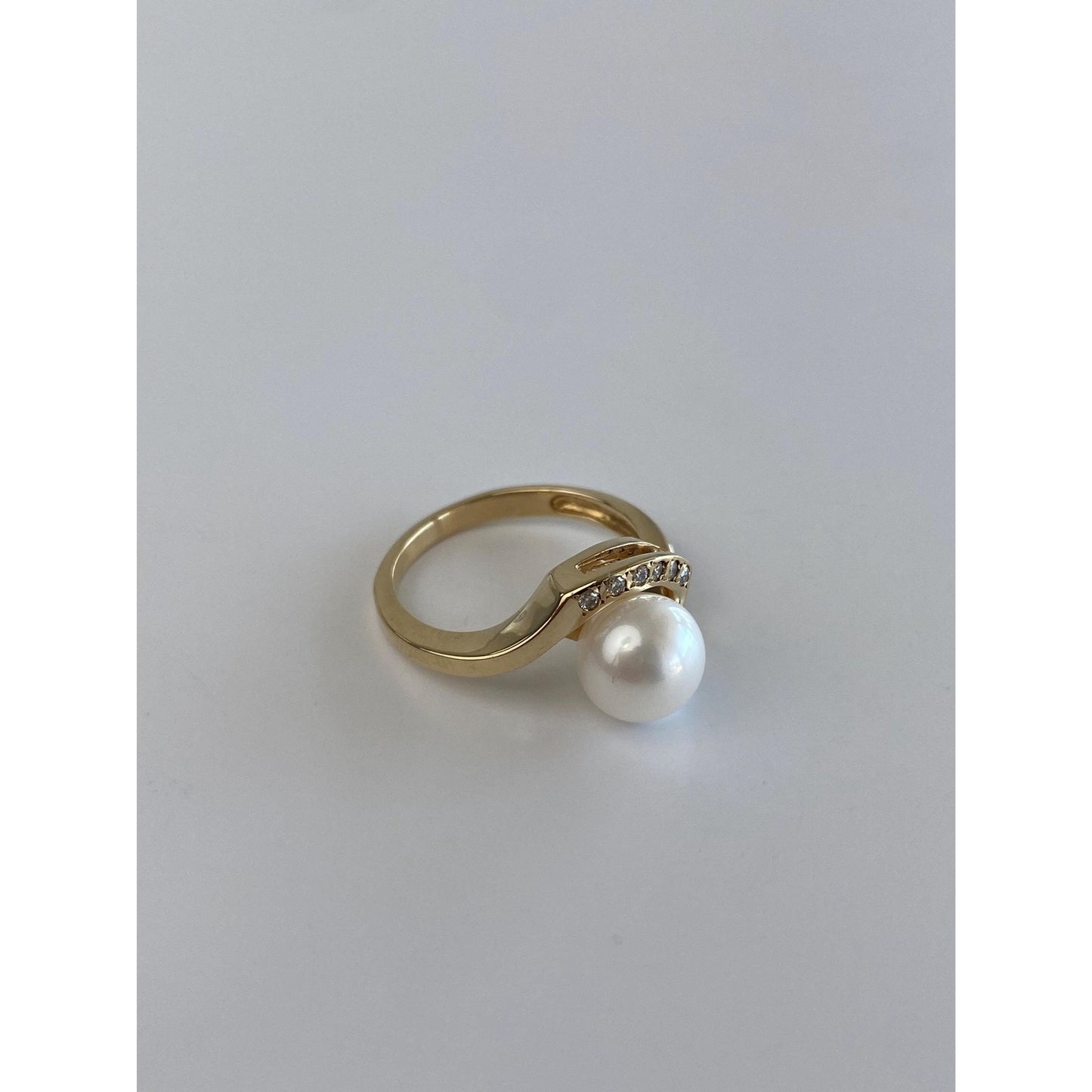 Vintage Solid 14k Yellow Gold Pearl Diamond Ring - Size 5.75