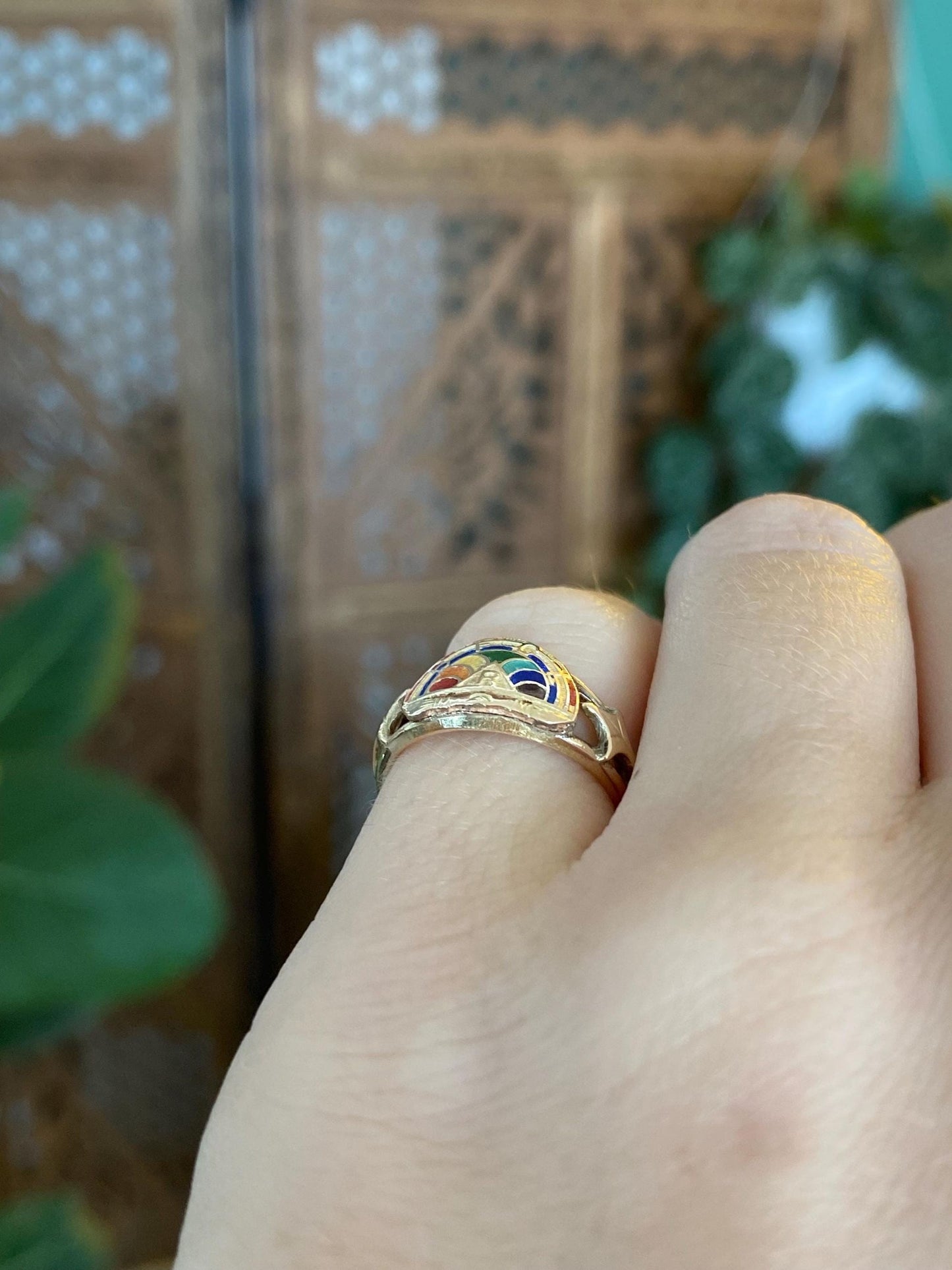 Vintage Solid 10k Yellow Gold Rainbow Enamel Initial 'R' Ring - Size 4