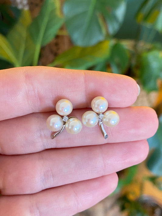 Vintage Solid 14k White Gold Diamond Pearl Clover Stud Earrings