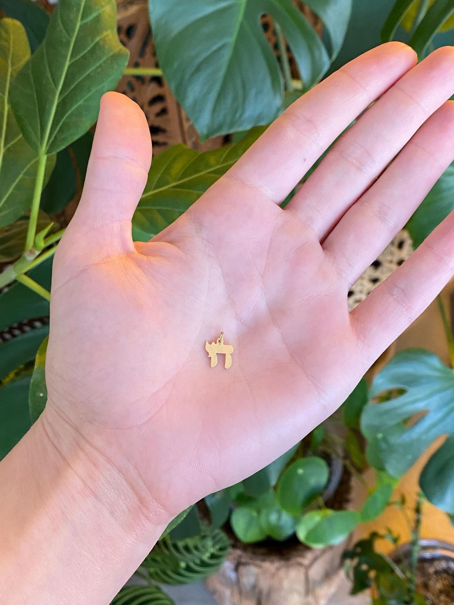 Vintage Solid 14k Yellow Gold Chai Symbol Charm