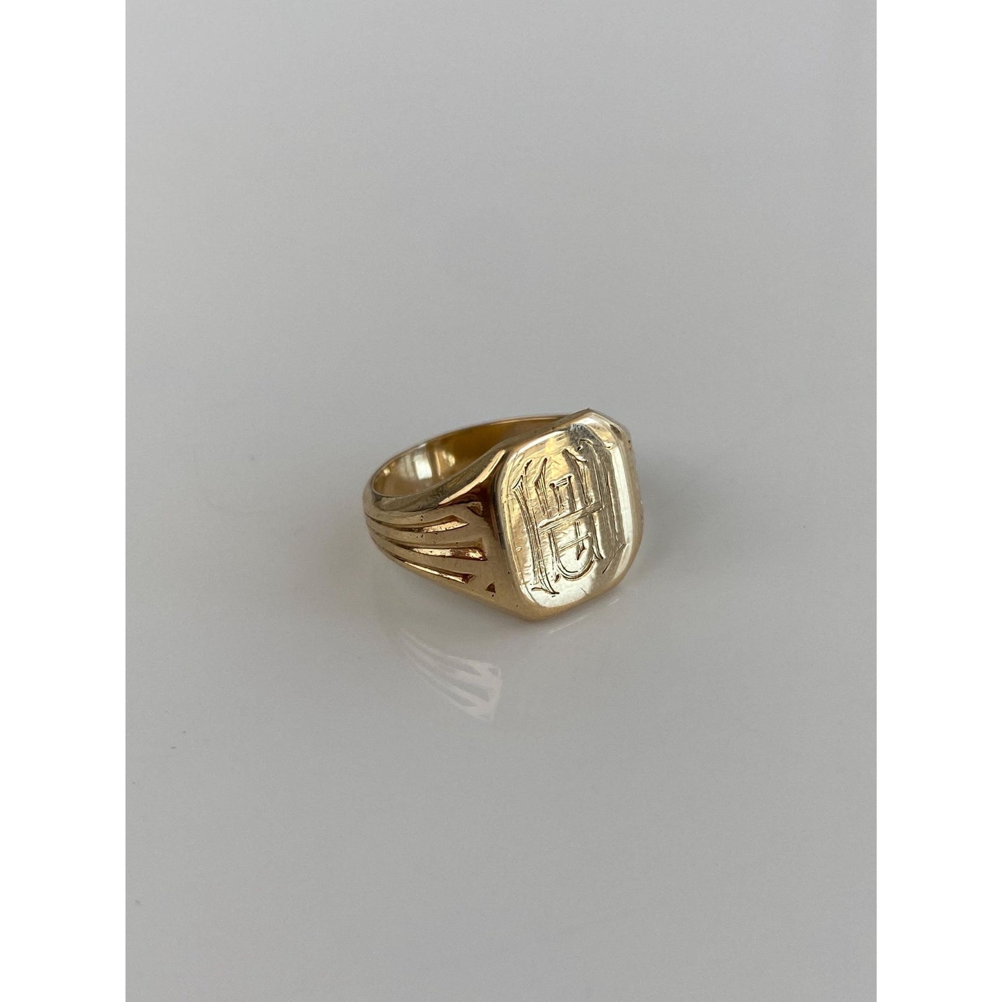 Vintage Solid 14k Yellow Gold Monogram Signet Ring - Size 4.5