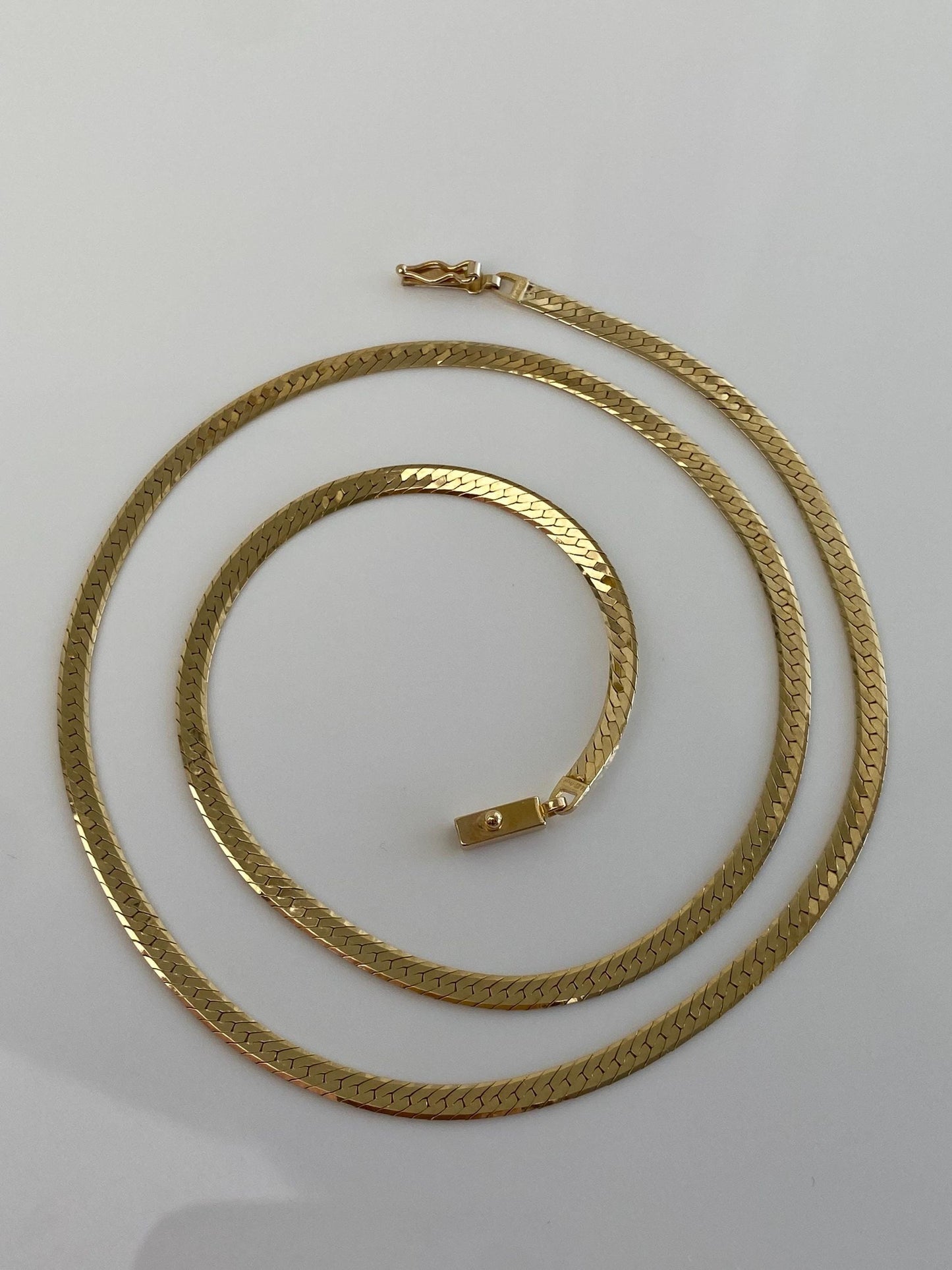 Vintage Solid 14k Yellow Gold Herringbone Chain Necklace - 20.25 inches