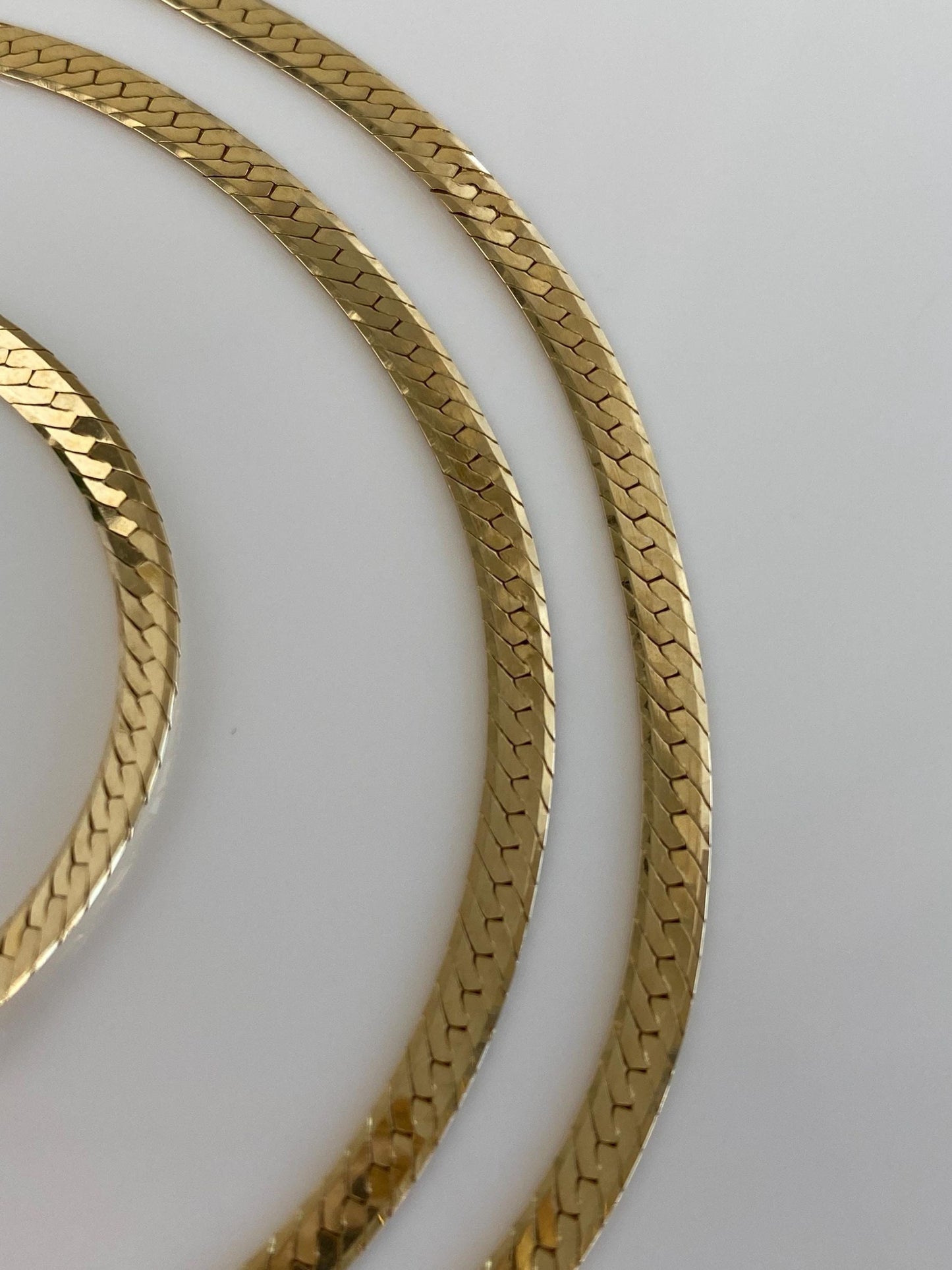 Vintage Solid 14k Yellow Gold Herringbone Chain Necklace - 20.25 inches
