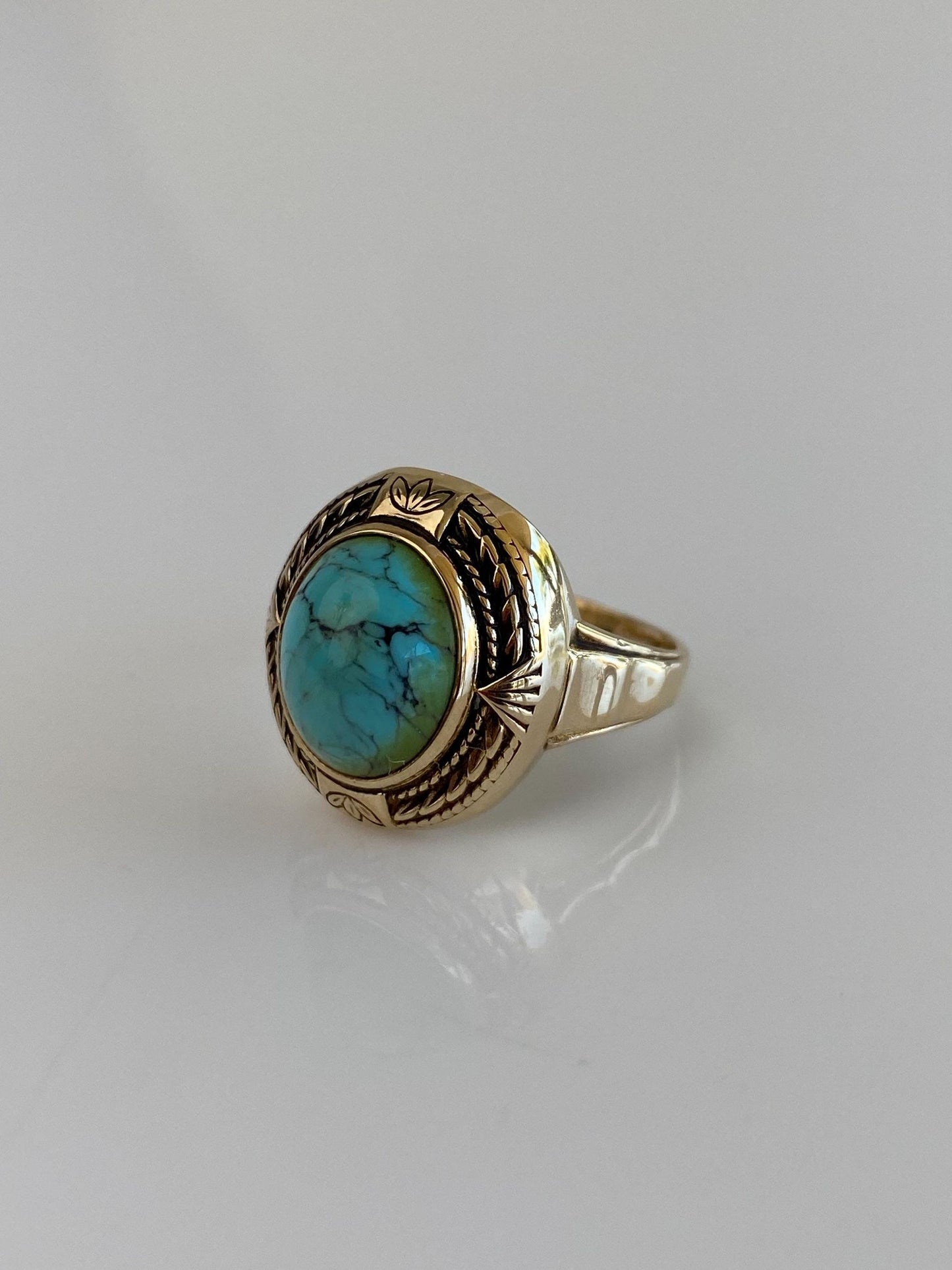 Vintage Solid 10k Yellow Gold Turquoise Ring - Size 7