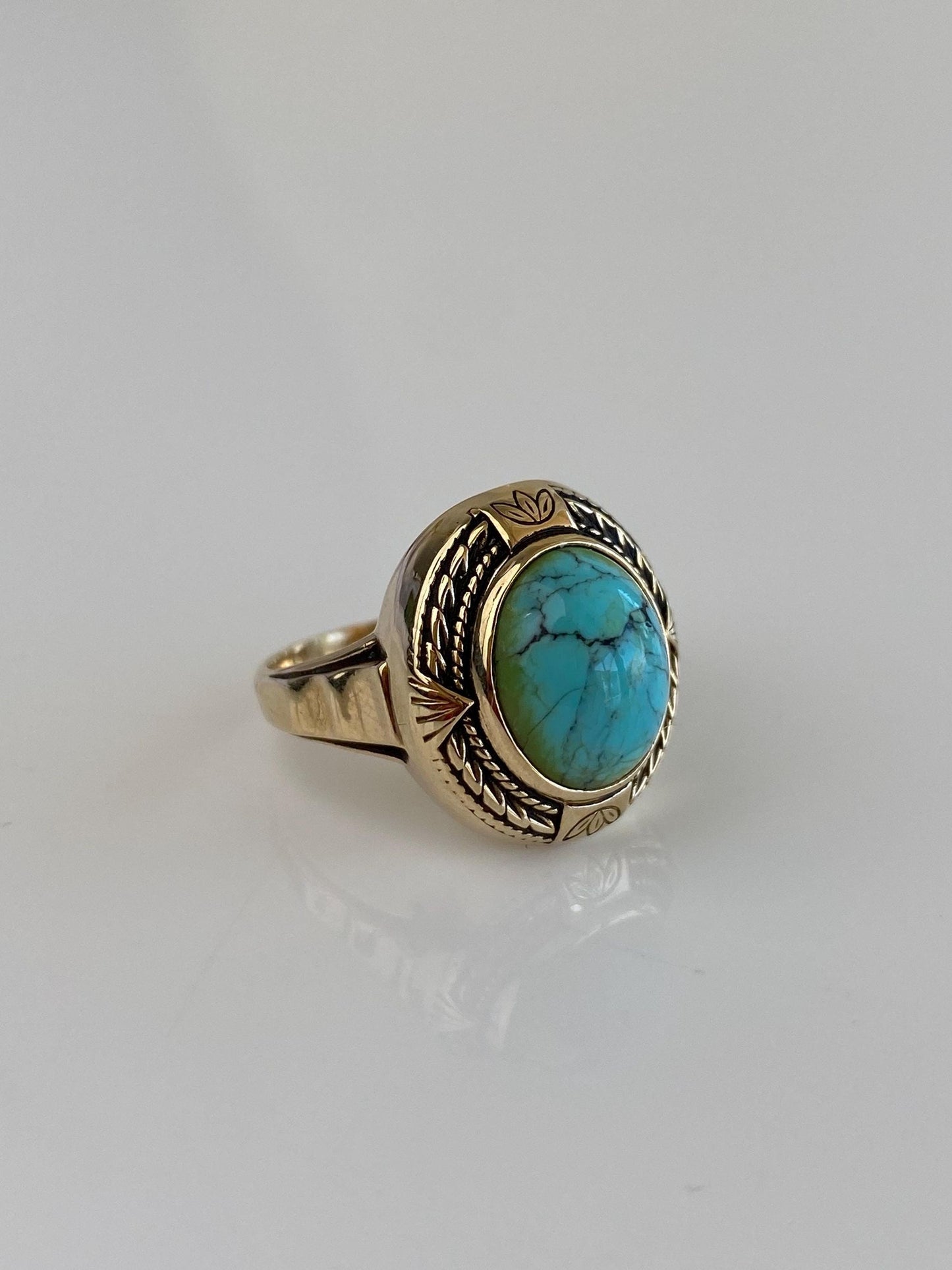 Vintage Solid 10k Yellow Gold Turquoise Ring - Size 7