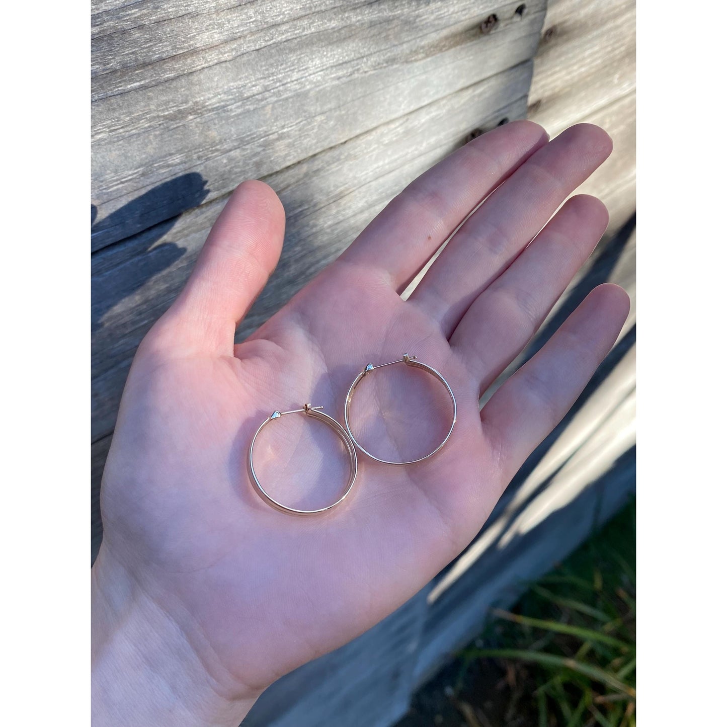 Vintage Solid 14k Yellow Gold Lined Hoop Earrings