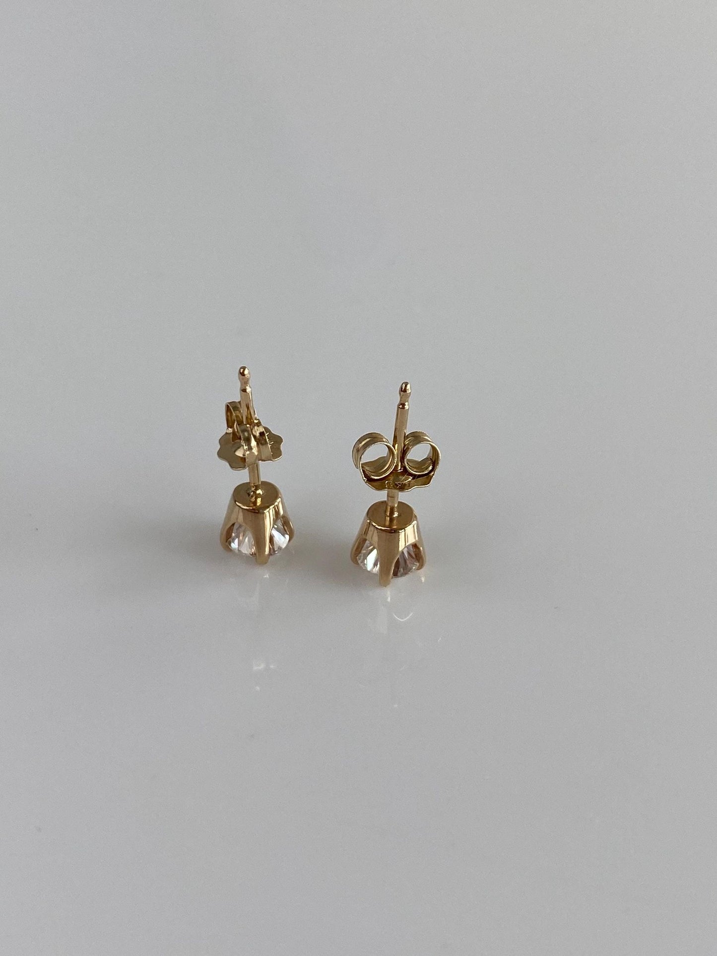 Vintage Solid 14k Yellow Gold Diamond Stud Earrings