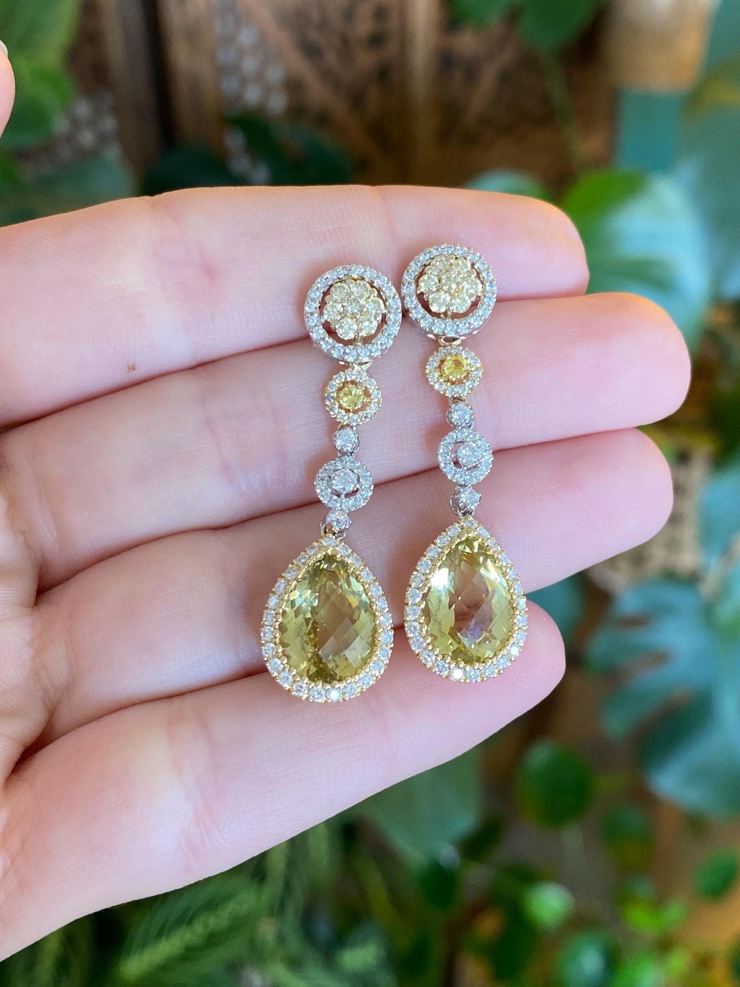 Vintage Solid 18k White & Yellow Gold Clear Sapphire Yellow Quartz Dangle Earrings