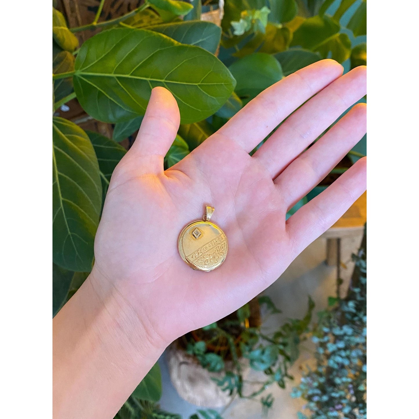 Vintage Solid 10k Yellow Gold Diamond Engraved Locket Charm