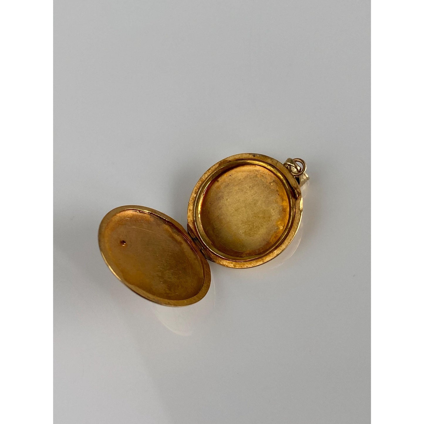 Vintage Solid 10k Yellow Gold Diamond Engraved Locket Charm