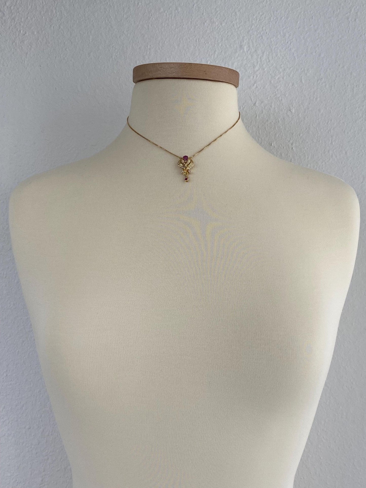 Vintage Solid 18k Yellow Gold Diamond Ruby Box Chain Necklace - 15.5 inches