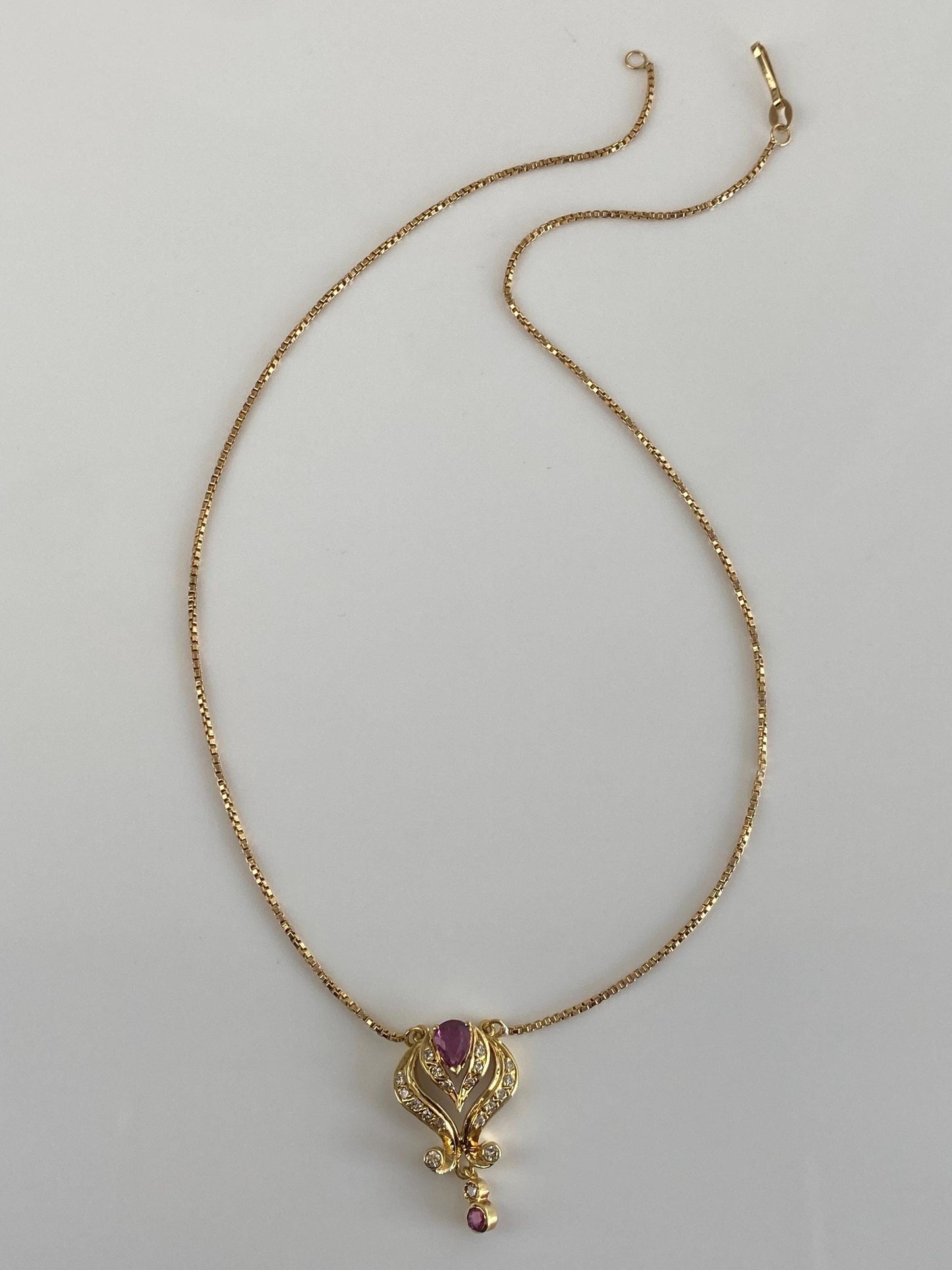 Vintage Solid 18k Yellow Gold Diamond Ruby Box Chain Necklace - 15.5 inches