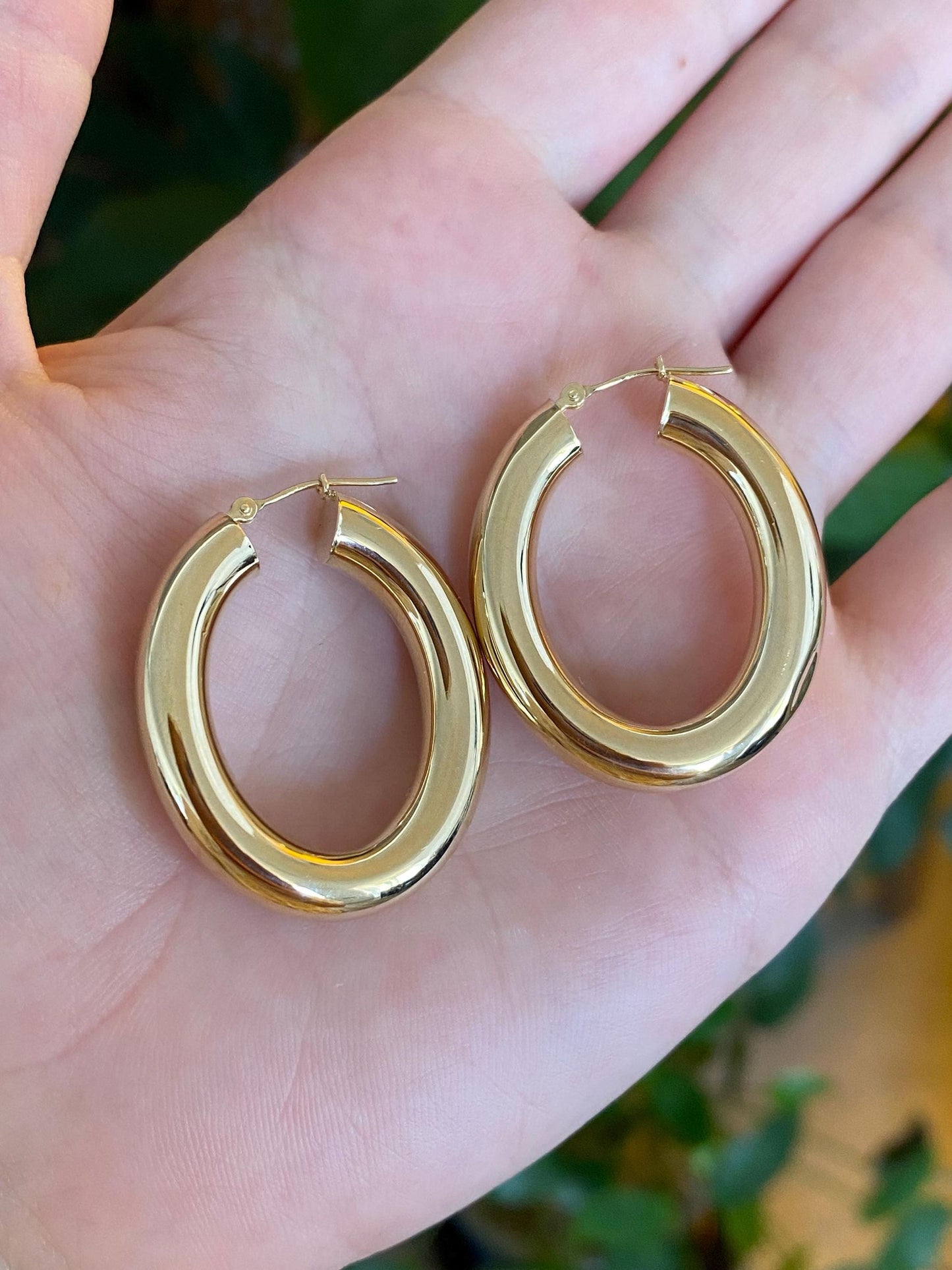 Vintage 14k Yellow Gold Chunky Oval Hoop Earrings