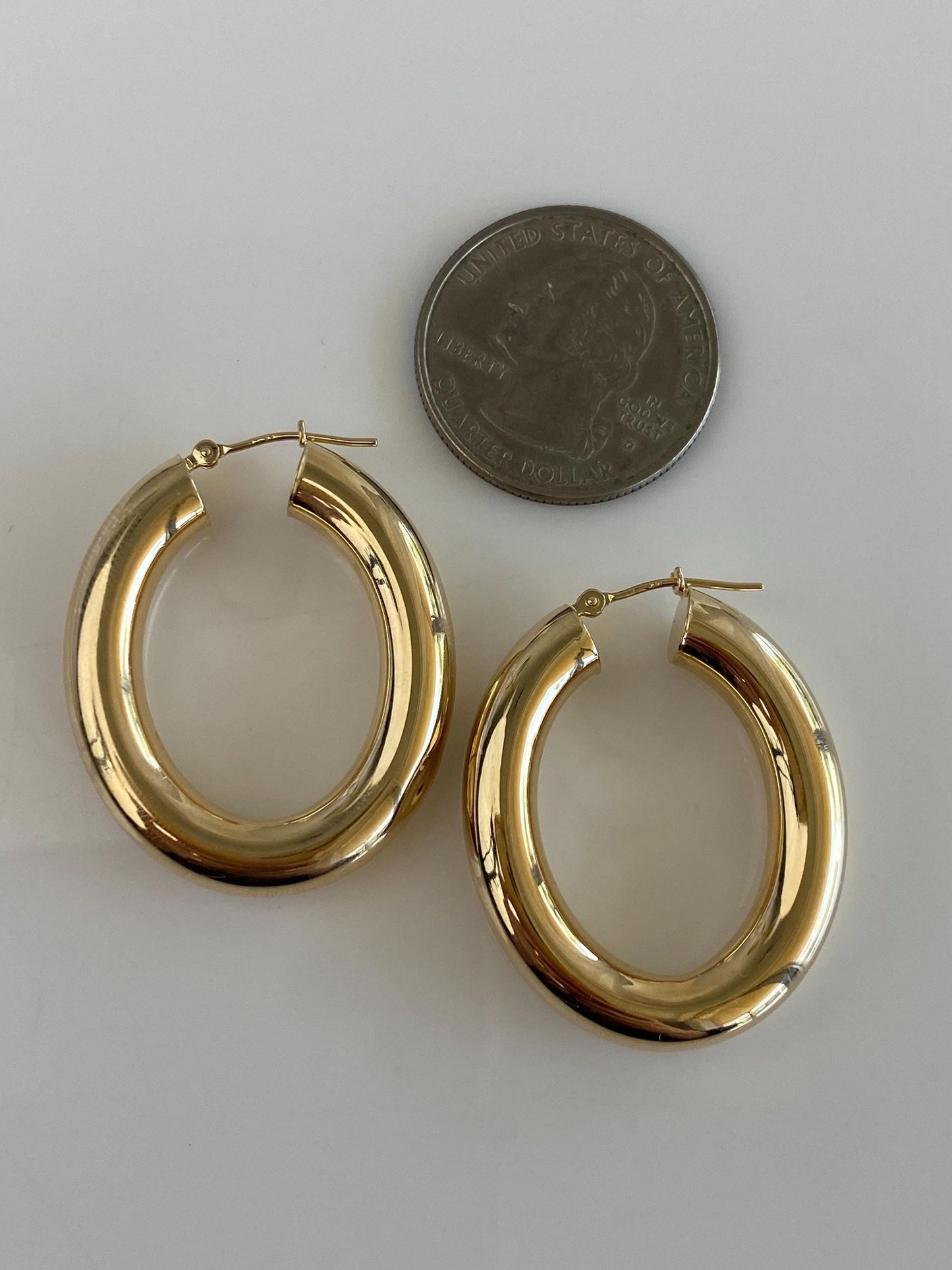 Vintage 14k Yellow Gold Chunky Oval Hoop Earrings