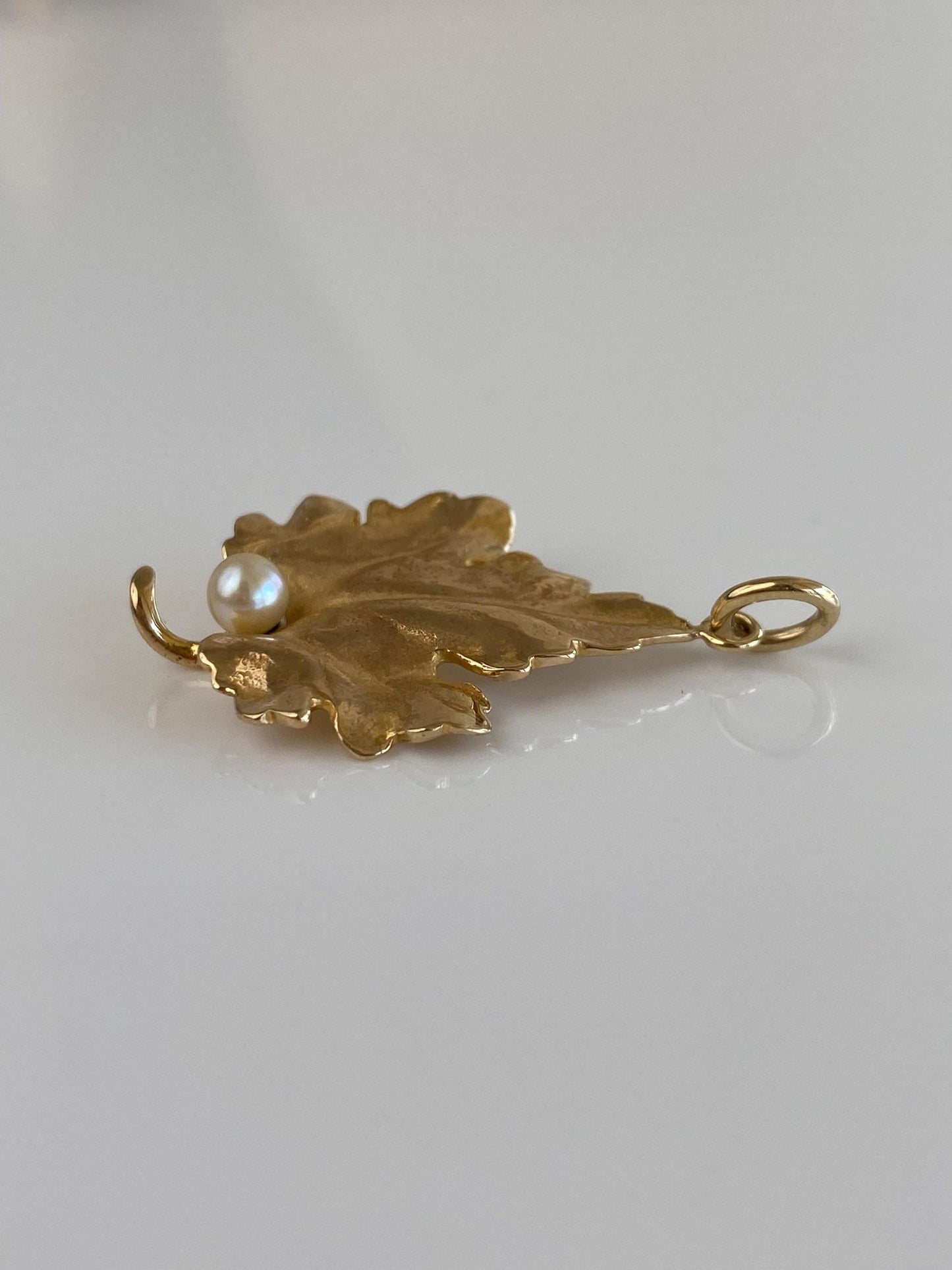 Vintage Solid 14k Yellow Gold Pearl Leaf Charm