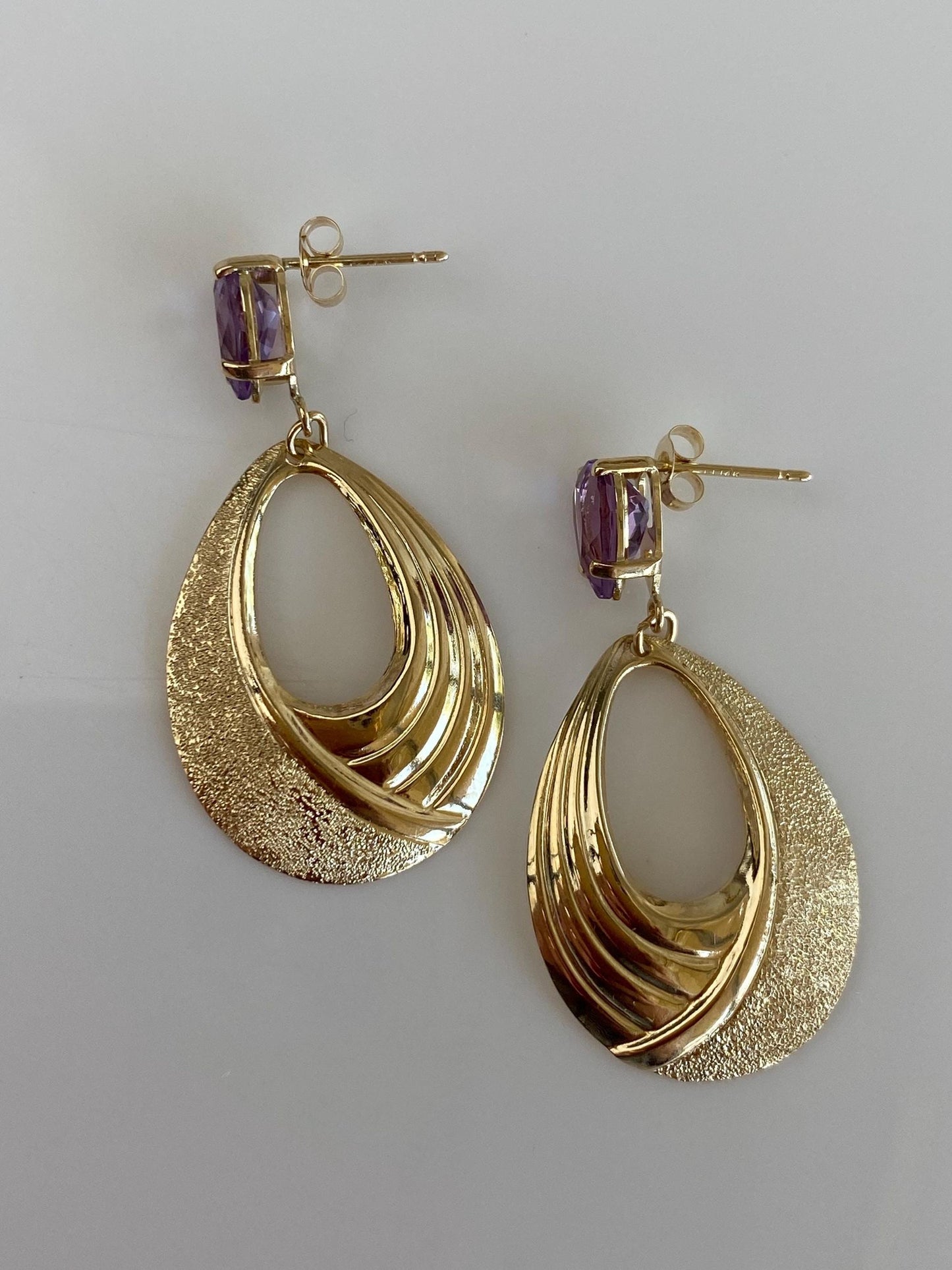 Vintage Solid 14k Yellow Gold Amethyst Sparkly Teardrop Dangle Stud Earrings