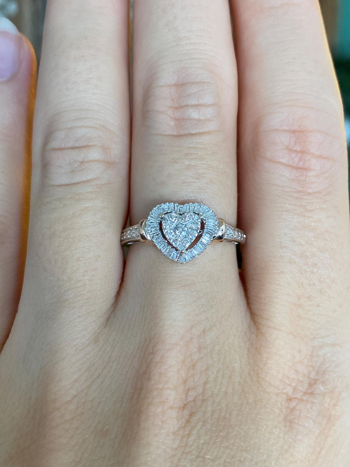 Vintage Solid 14k White & Rose Gold Diamonds Heart Ring - Size 7