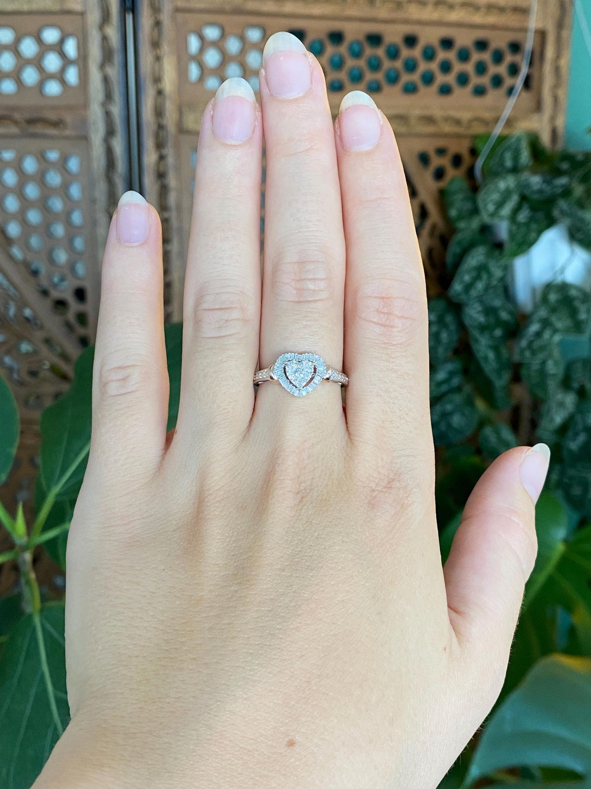 Vintage Solid 14k White & Rose Gold Diamonds Heart Ring - Size 7