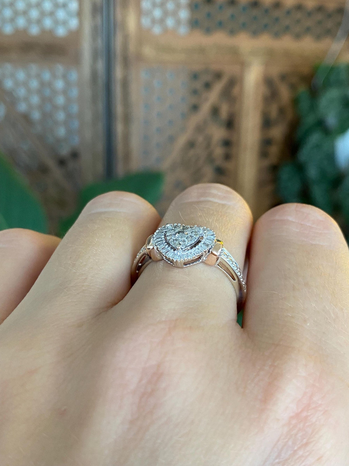 Vintage Solid 14k White & Rose Gold Diamonds Heart Ring - Size 7