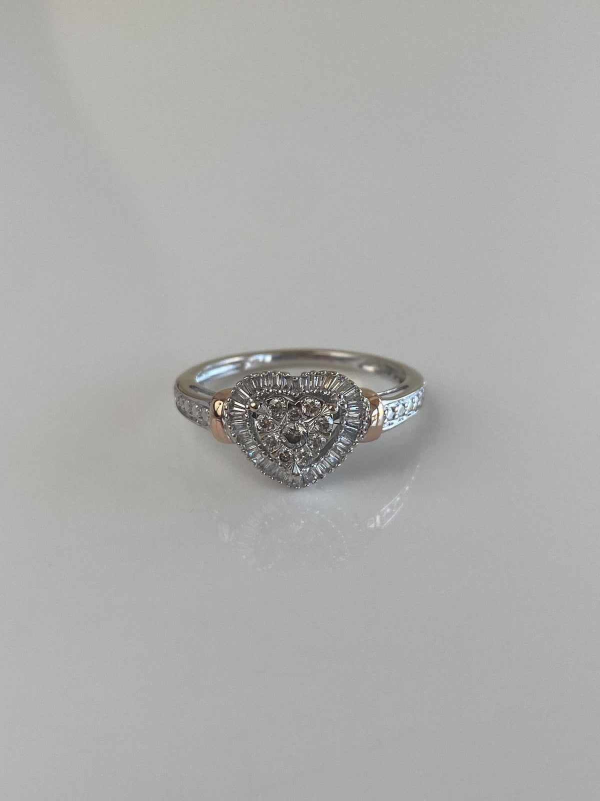 Vintage Solid 14k White & Rose Gold Diamonds Heart Ring - Size 7