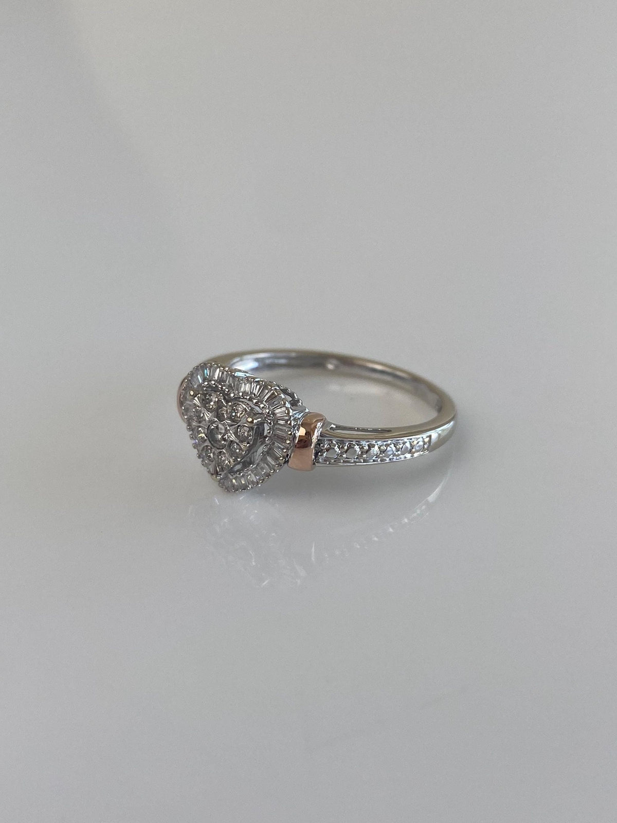 Vintage Solid 14k White & Rose Gold Diamonds Heart Ring - Size 7