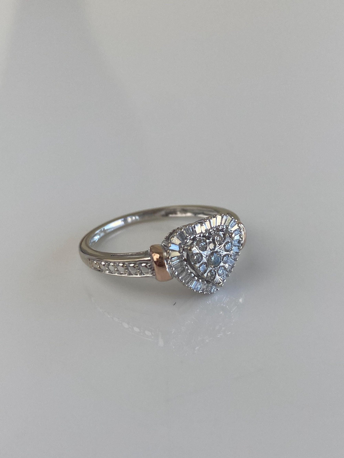 Vintage Solid 14k White & Rose Gold Diamonds Heart Ring - Size 7