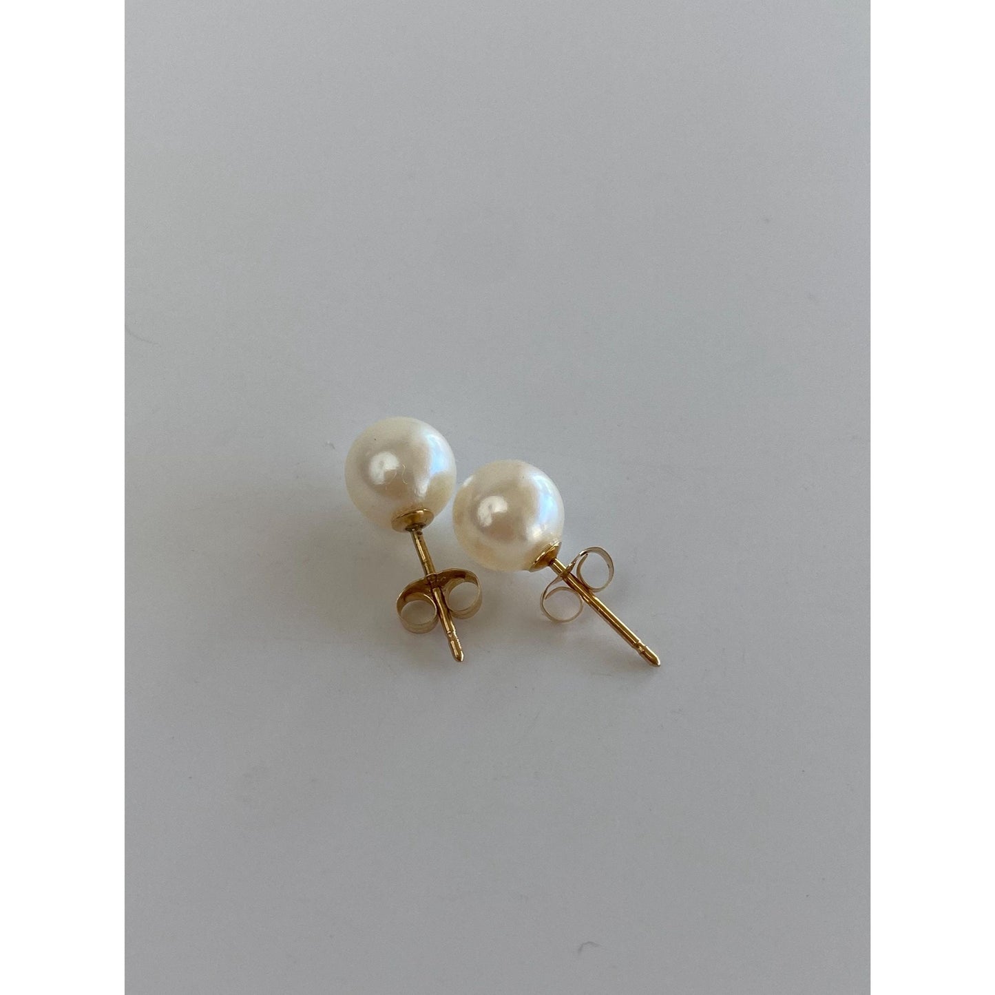 Vintage Solid 14k Yellow Gold Pearl Stud Earrings