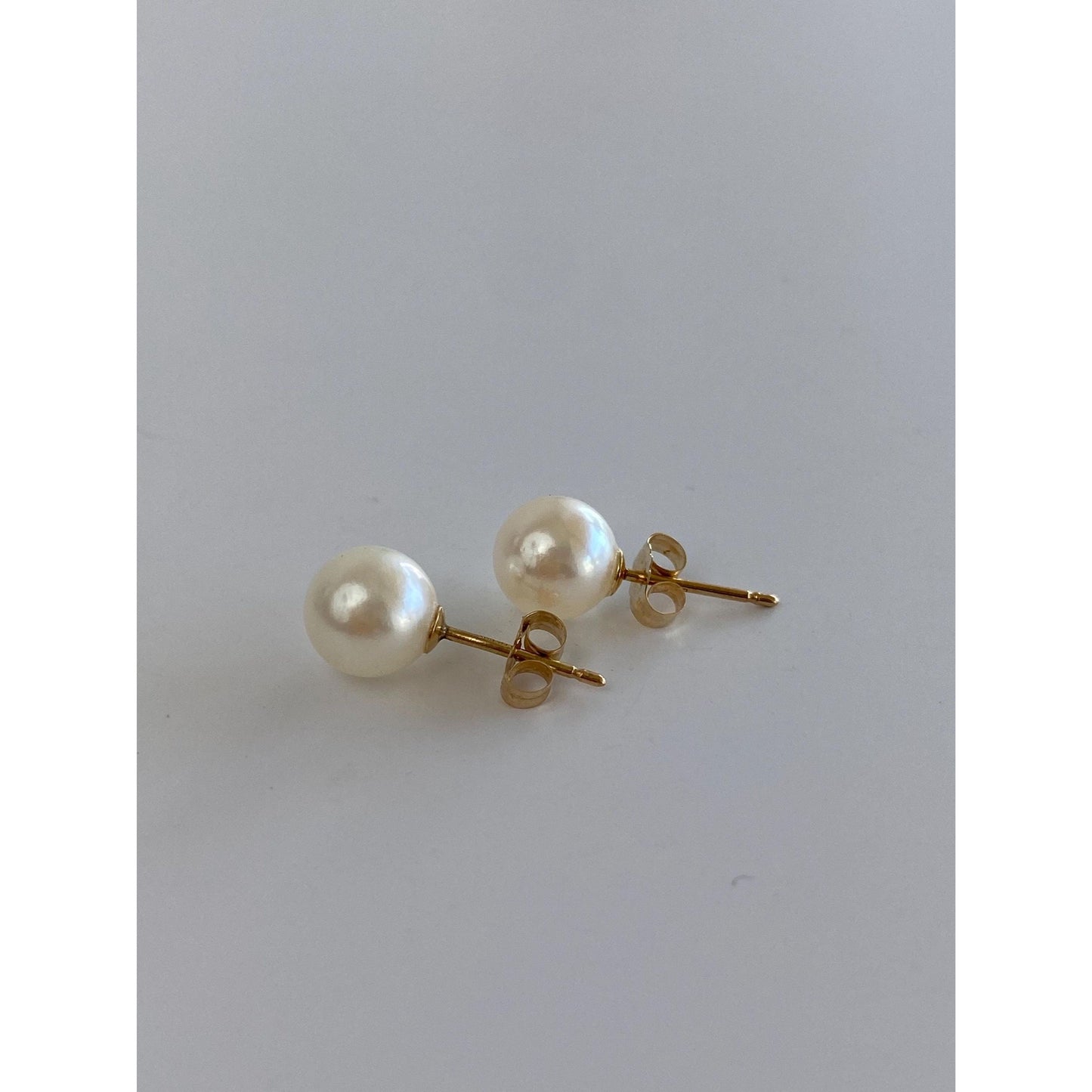 Vintage Solid 14k Yellow Gold Pearl Stud Earrings