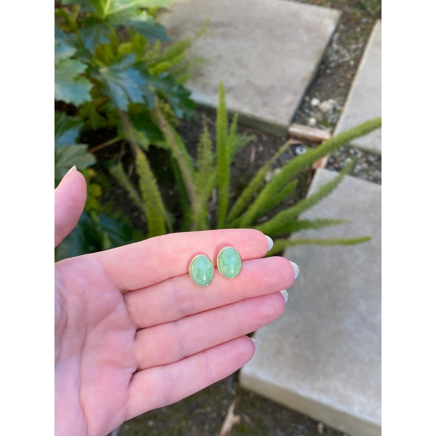 Vintage Solid 14k Yellow Gold Jade Stud Earrings