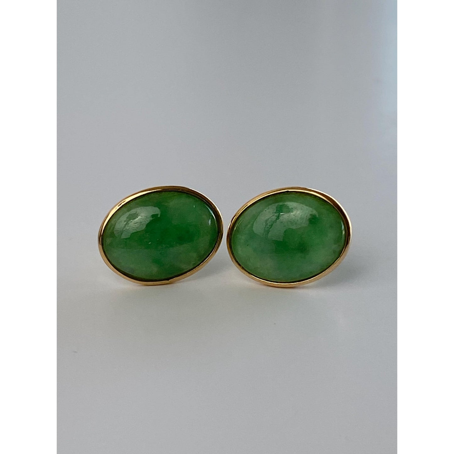 Vintage Solid 14k Yellow Gold Jade Stud Earrings