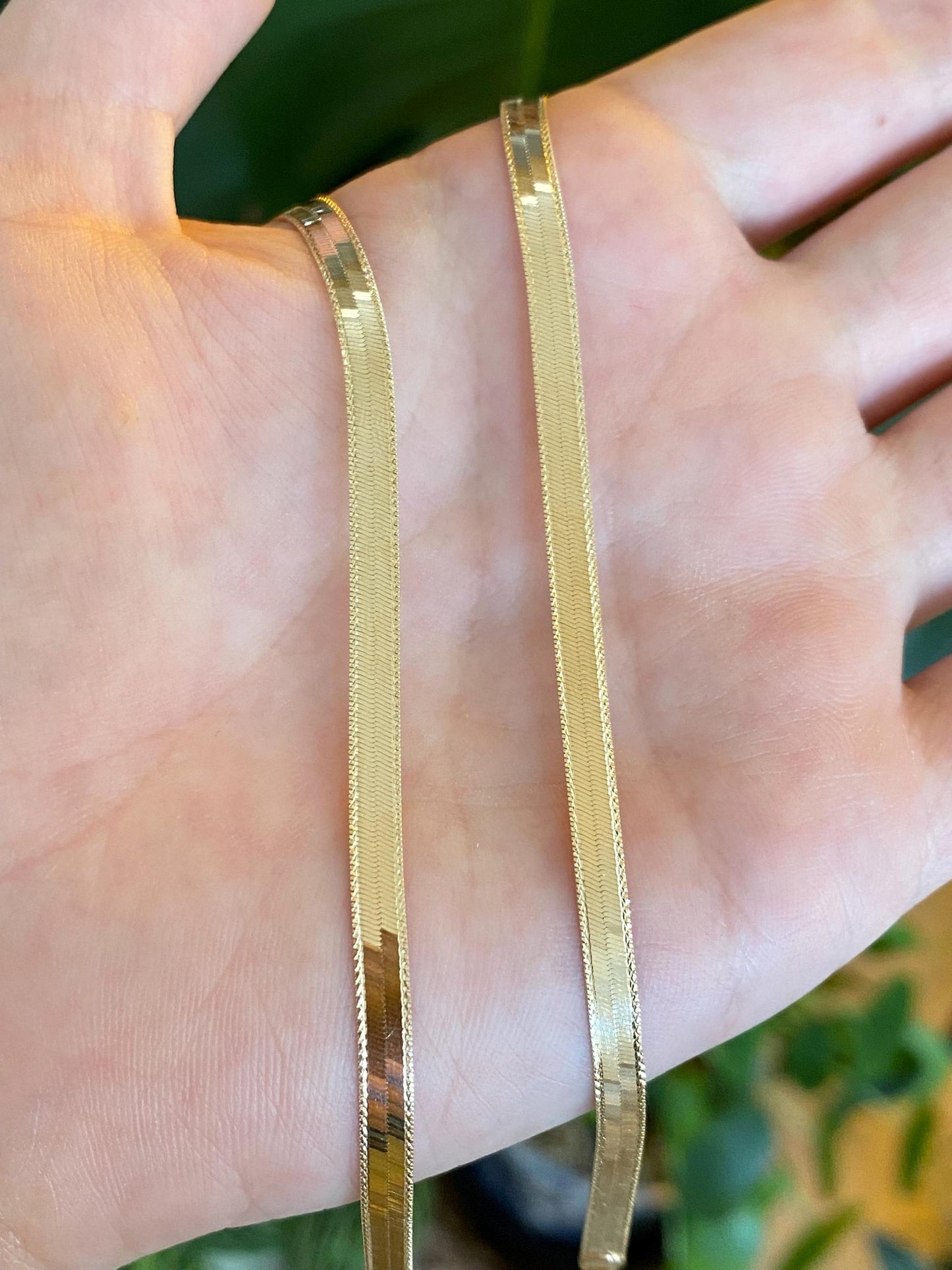 Vintage Solid 14k Yellow Gold Detail Border Herringbone Chain Necklace - 20 inches