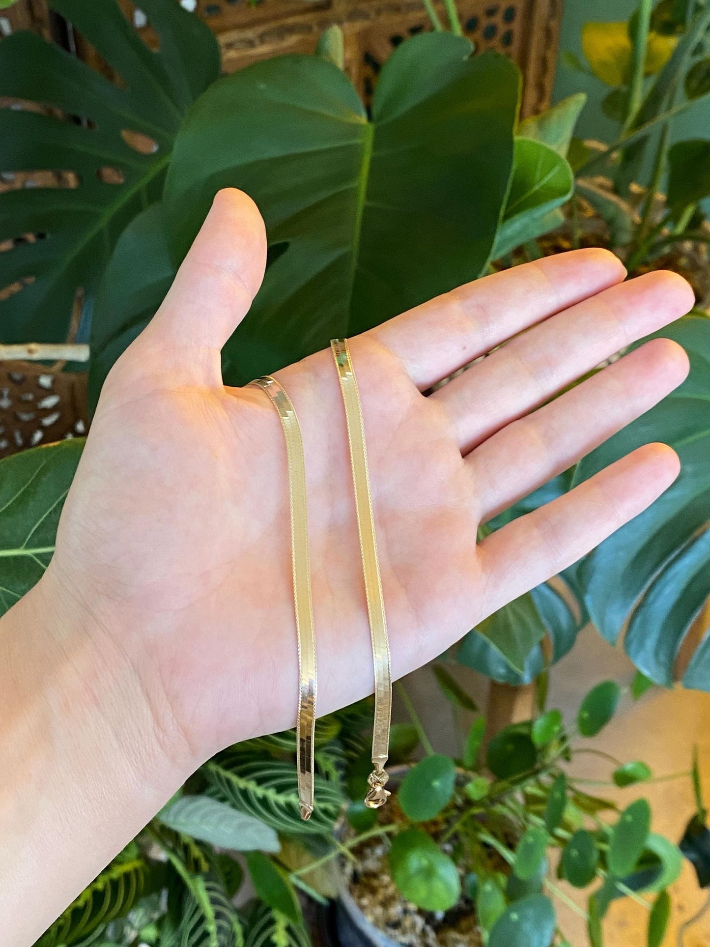 Vintage Solid 14k Yellow Gold Detail Border Herringbone Chain Necklace - 20 inches
