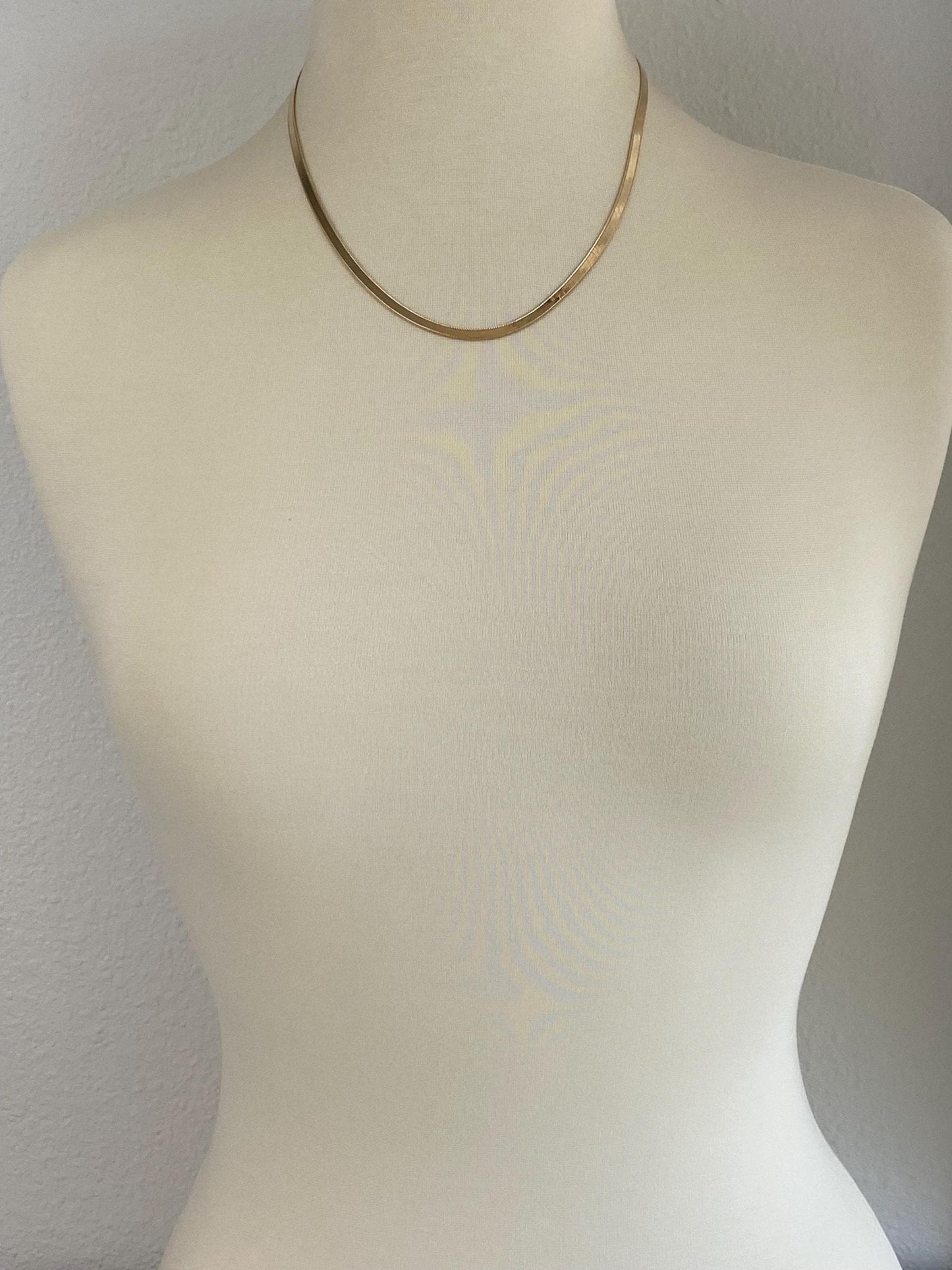 Vintage Solid 14k Yellow Gold Detail Border Herringbone Chain Necklace - 20 inches