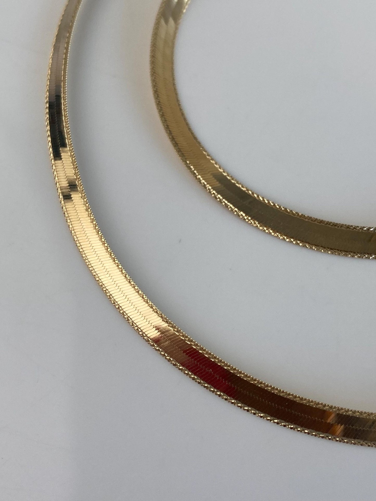 Vintage Solid 14k Yellow Gold Detail Border Herringbone Chain Necklace - 20 inches