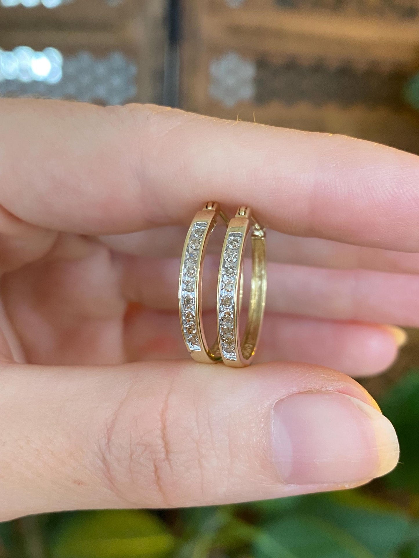 Vintage 10k Yellow Gold Clear Sapphire Hoop Earrings