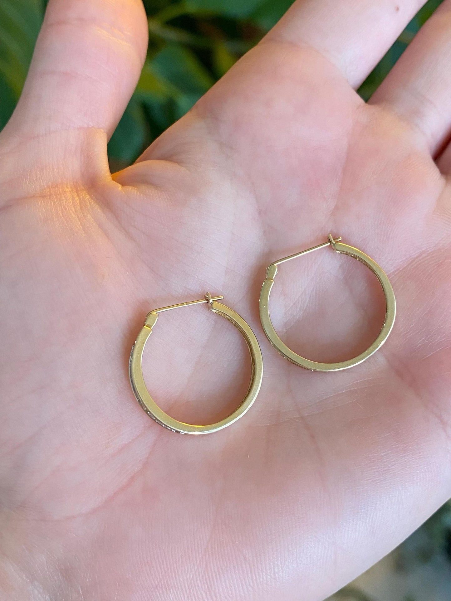 Vintage 10k Yellow Gold Clear Sapphire Hoop Earrings