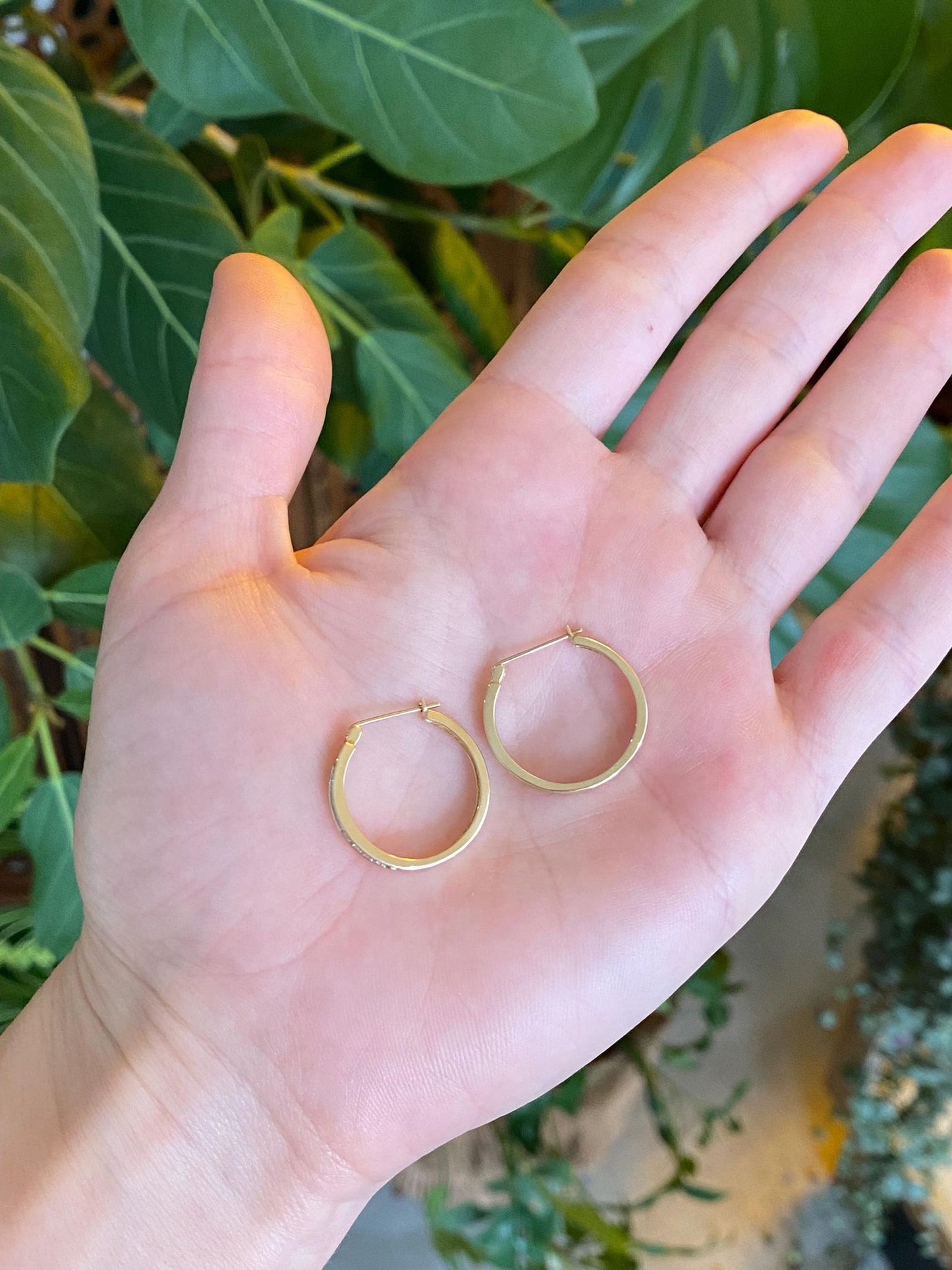 Vintage 10k Yellow Gold Clear Sapphire Hoop Earrings