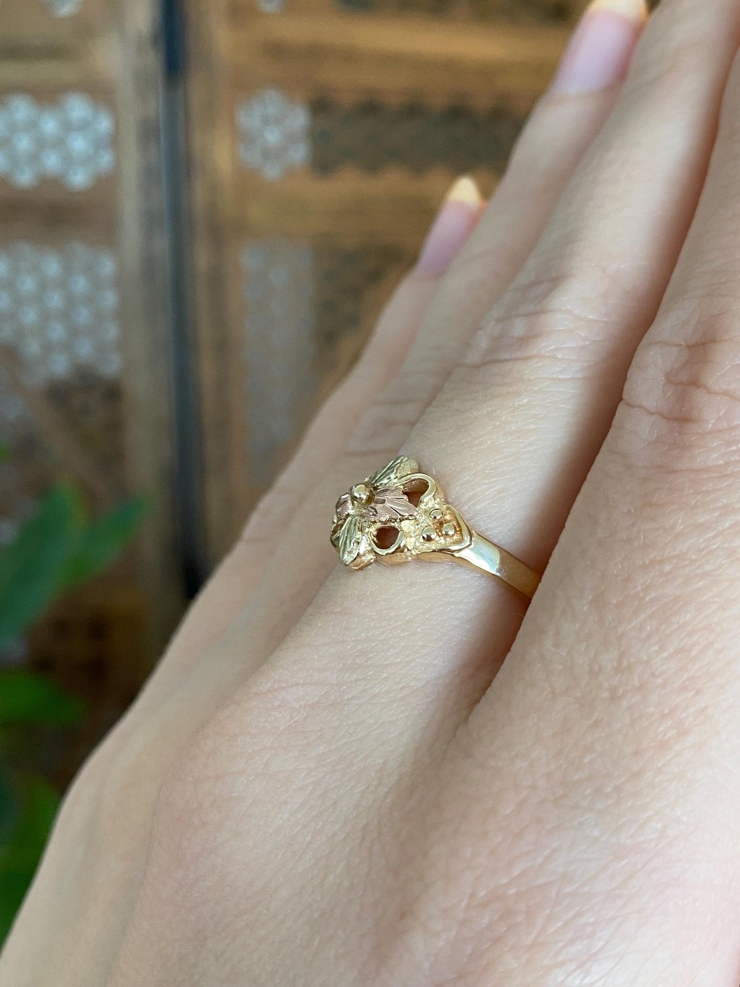Solid 10k Black Hills Gold Diamond Cut Flower Ring - Size 6.75