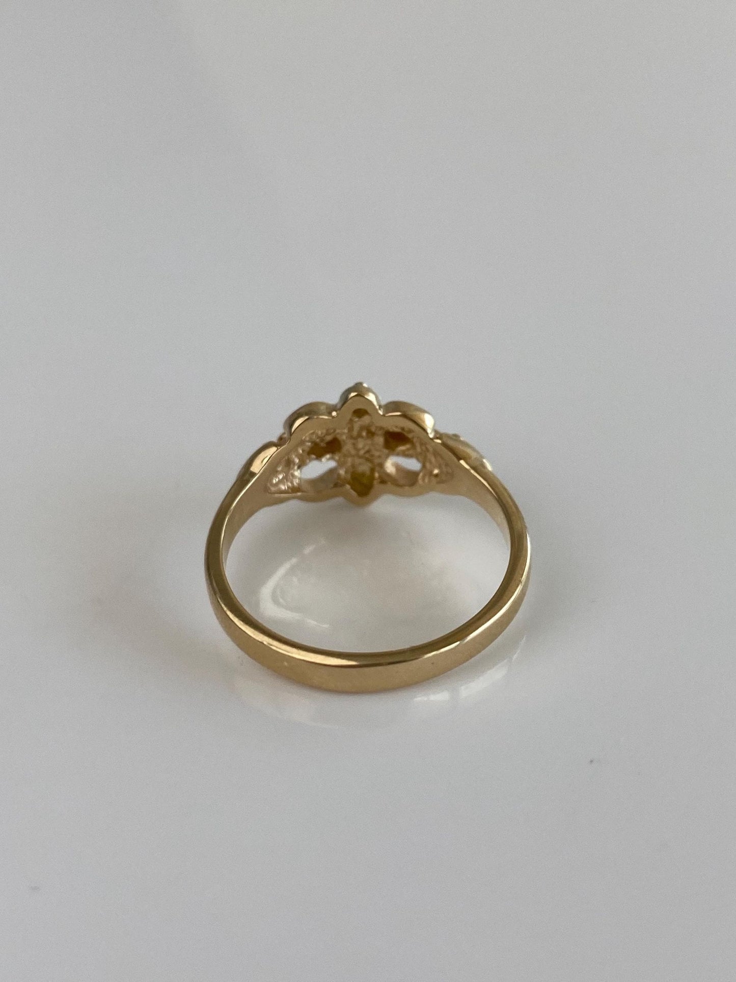 Solid 10k Black Hills Gold Diamond Cut Flower Ring - Size 6.75