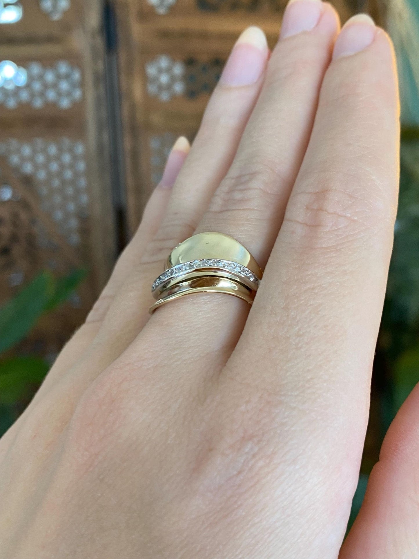 Vintage Solid 14k White & Yellow Gold Diamond Wavy Ring - Size 6.75
